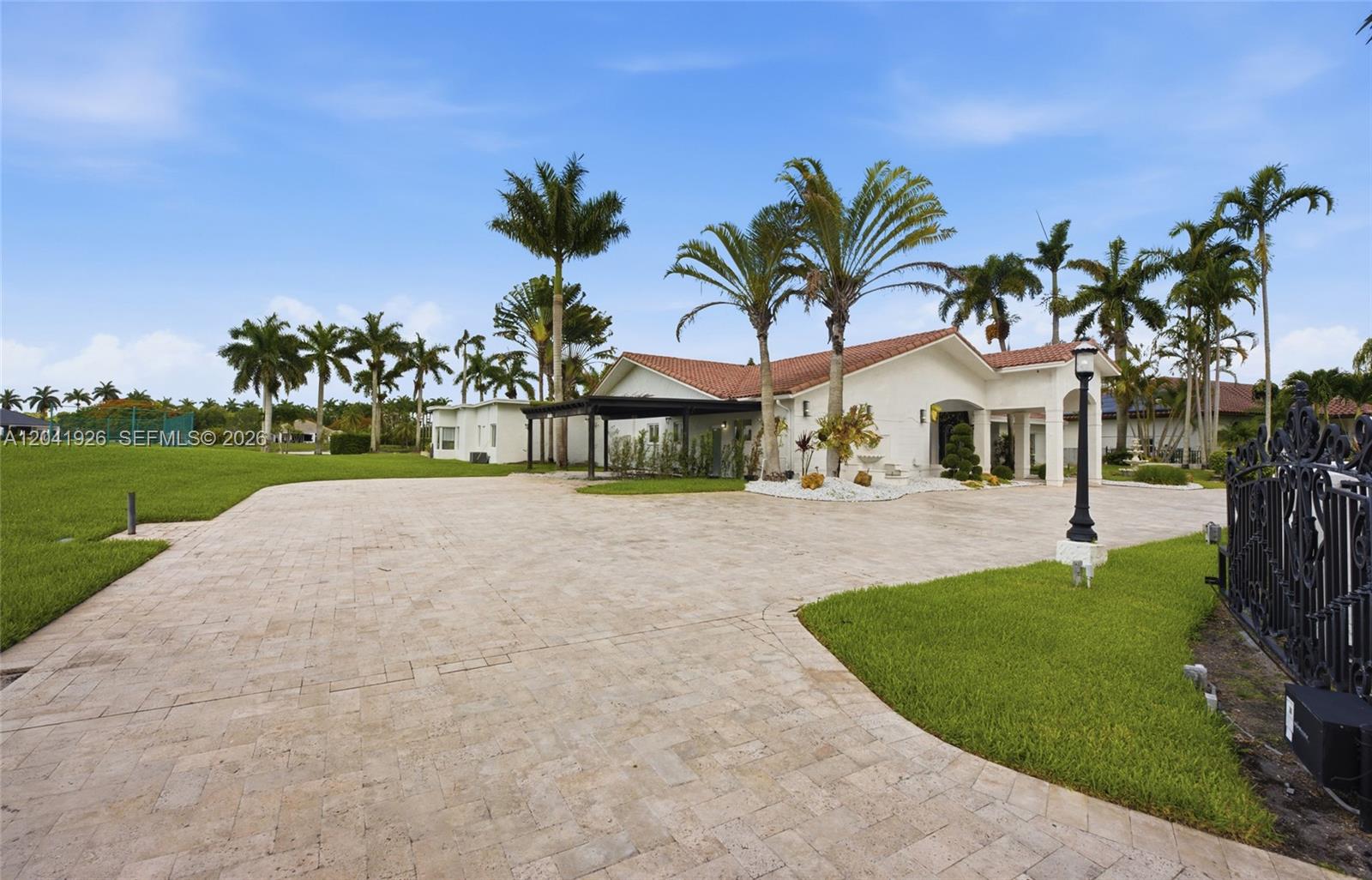 16170 Saddle Ln, Weston FL 33326