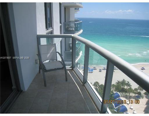 18683 Collins Ave # 1709 — Photo 2