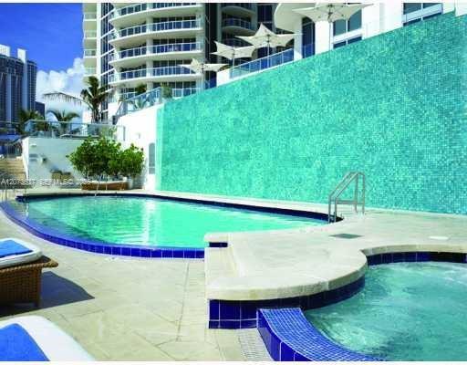 18683 Collins Ave # 1709 — Photo 4