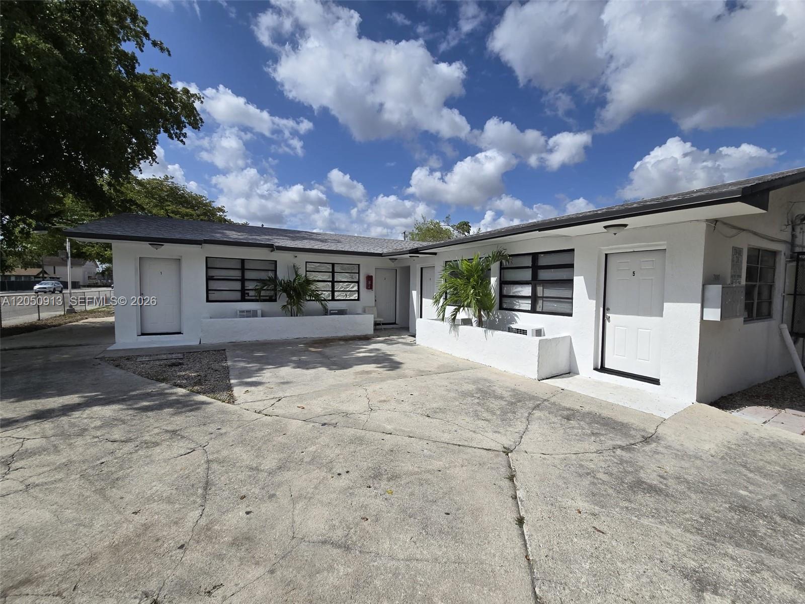 7090 NW 17th Ave # 3, Miami FL 33147