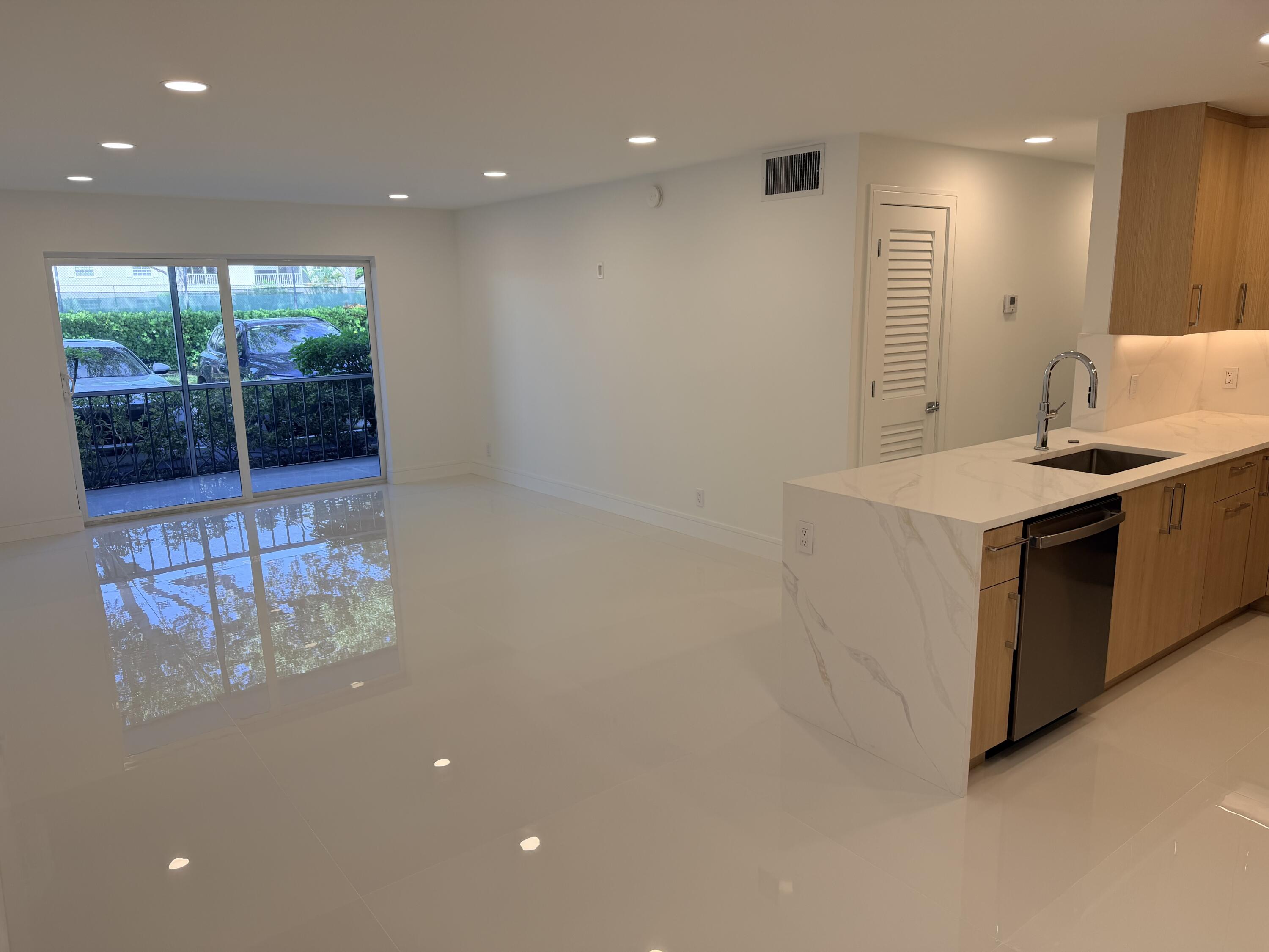 6439 BAY CLUB Drive # 1 — Photo 3