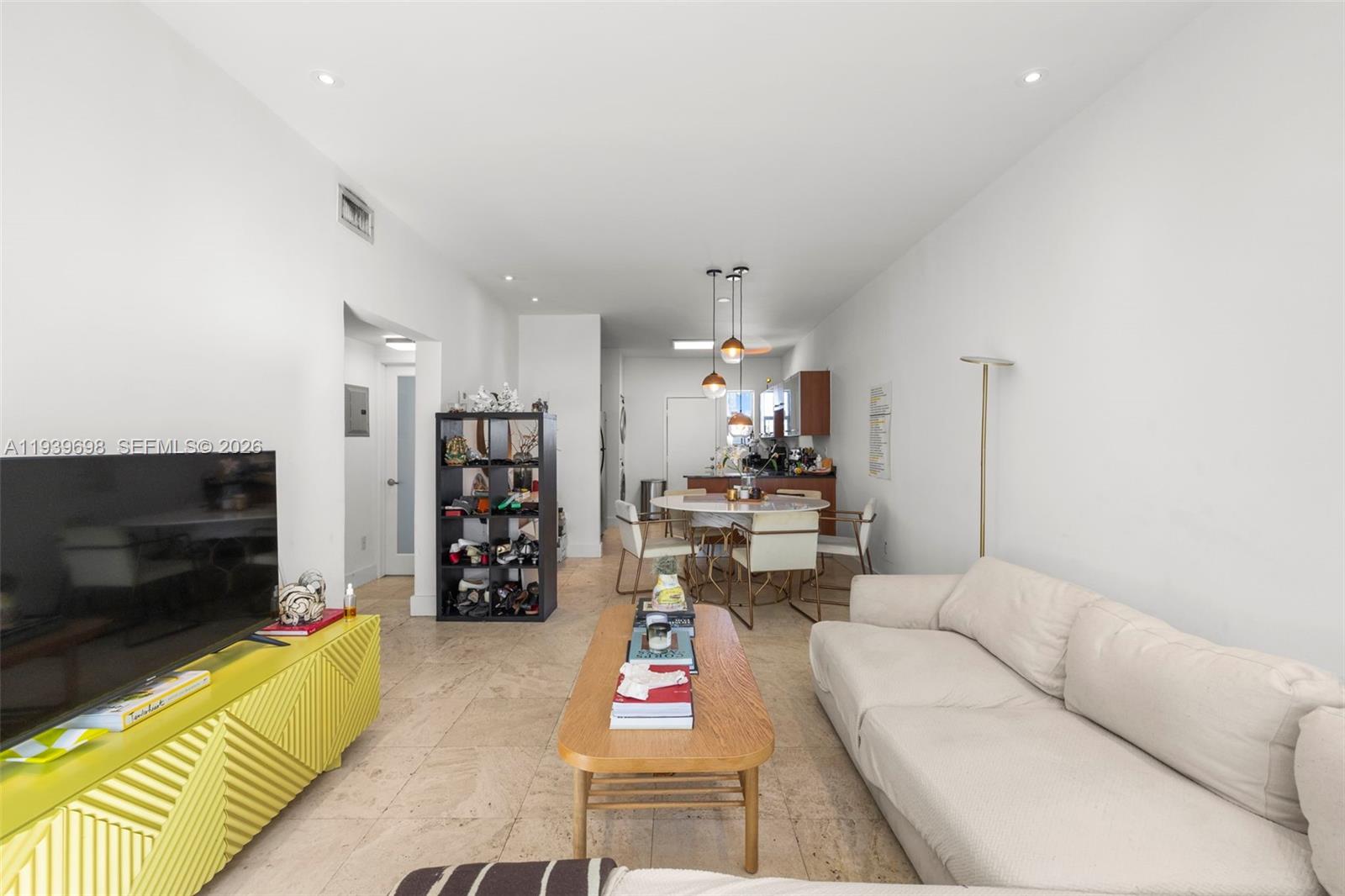 1045 Lenox Ave # 7 — Photo 2