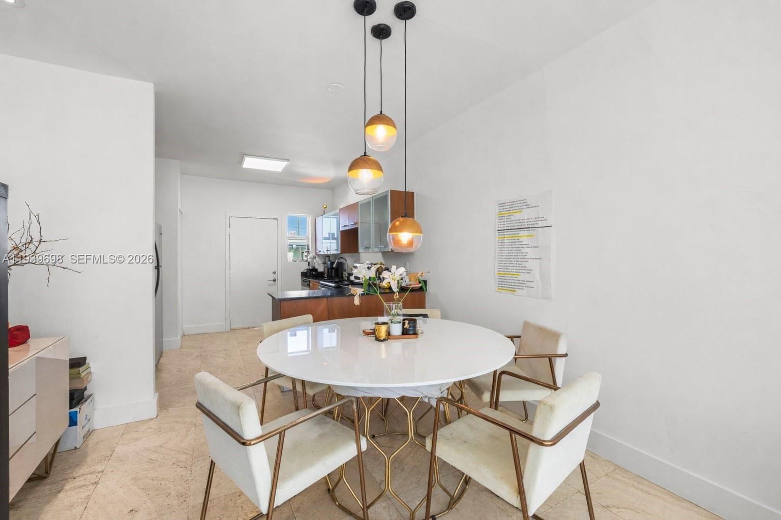 1045 Lenox Ave # 7 — Photo 3