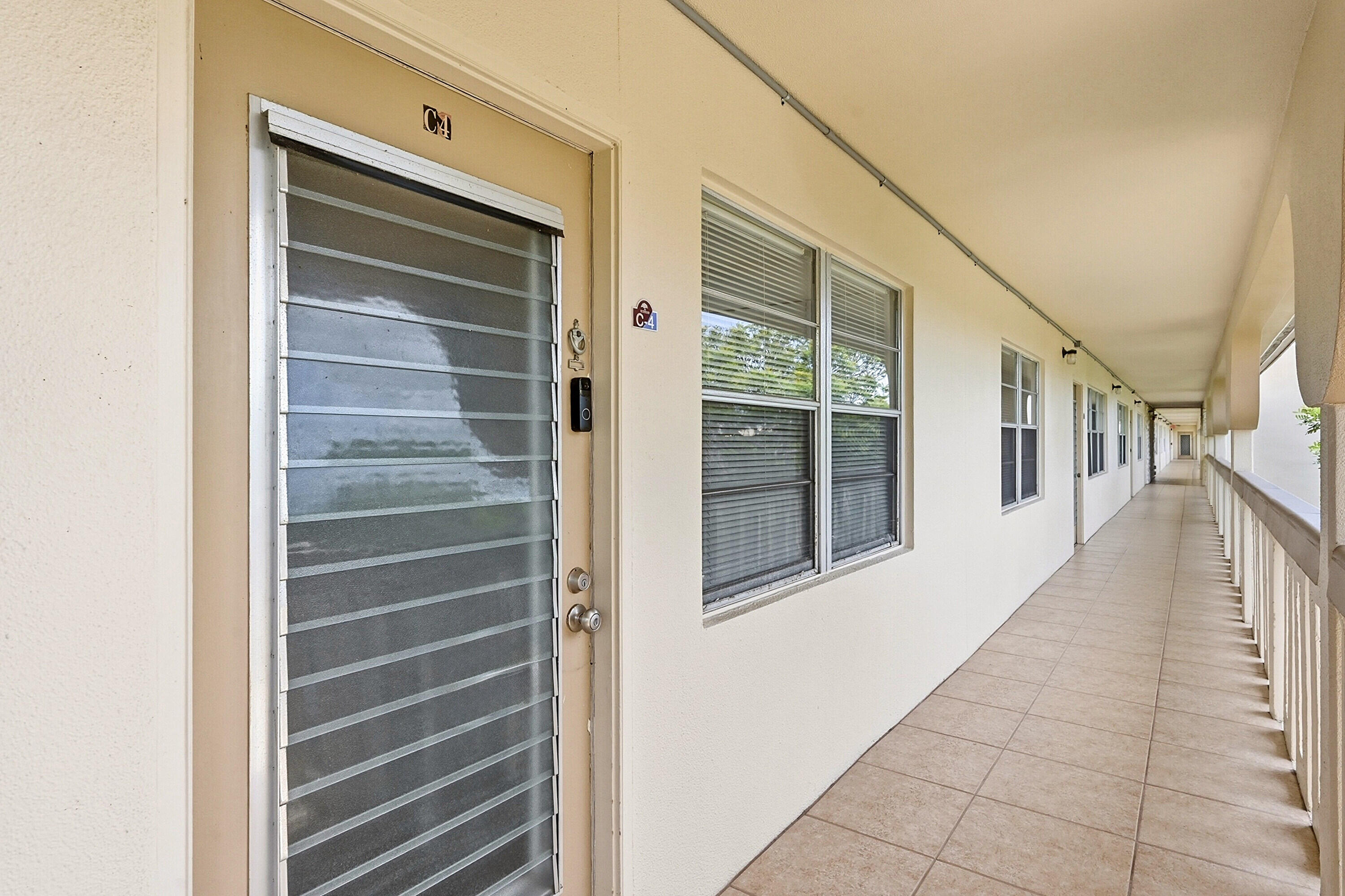 2905 Victoria Place # C4 — Photo 3