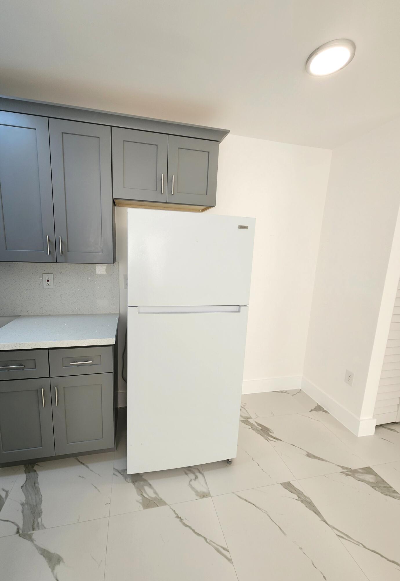 2466 Lincoln Street # 3 — Photo 4