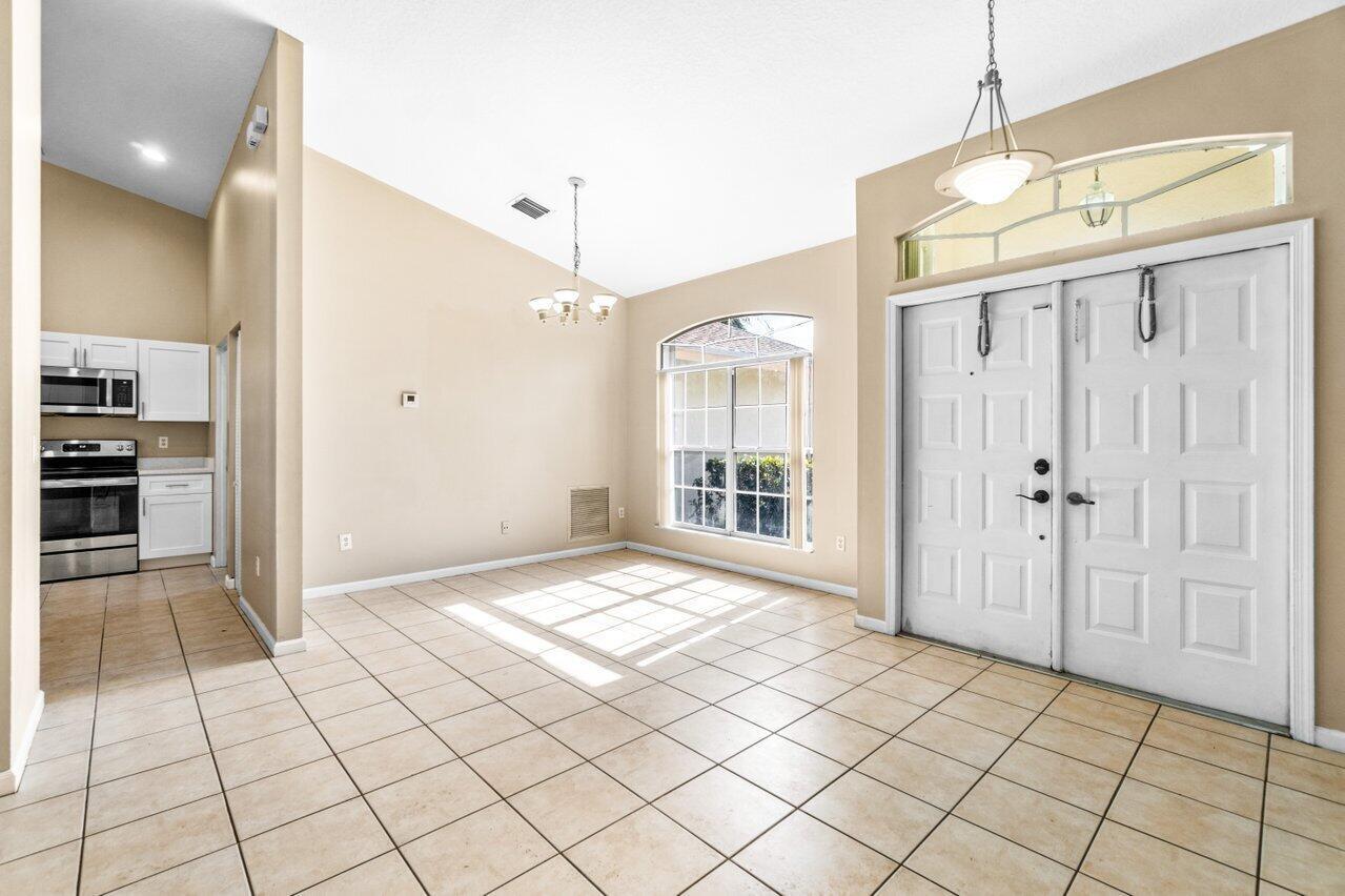 273 Ponce De Leon Street — Photo 3
