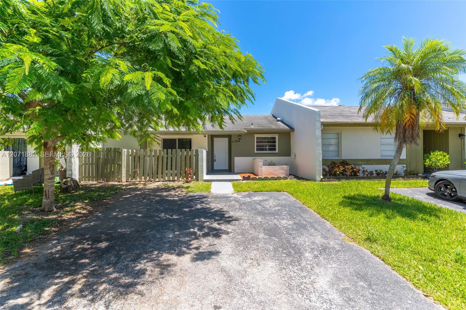 11209 SW 125th Pl, Kendall FL 33186