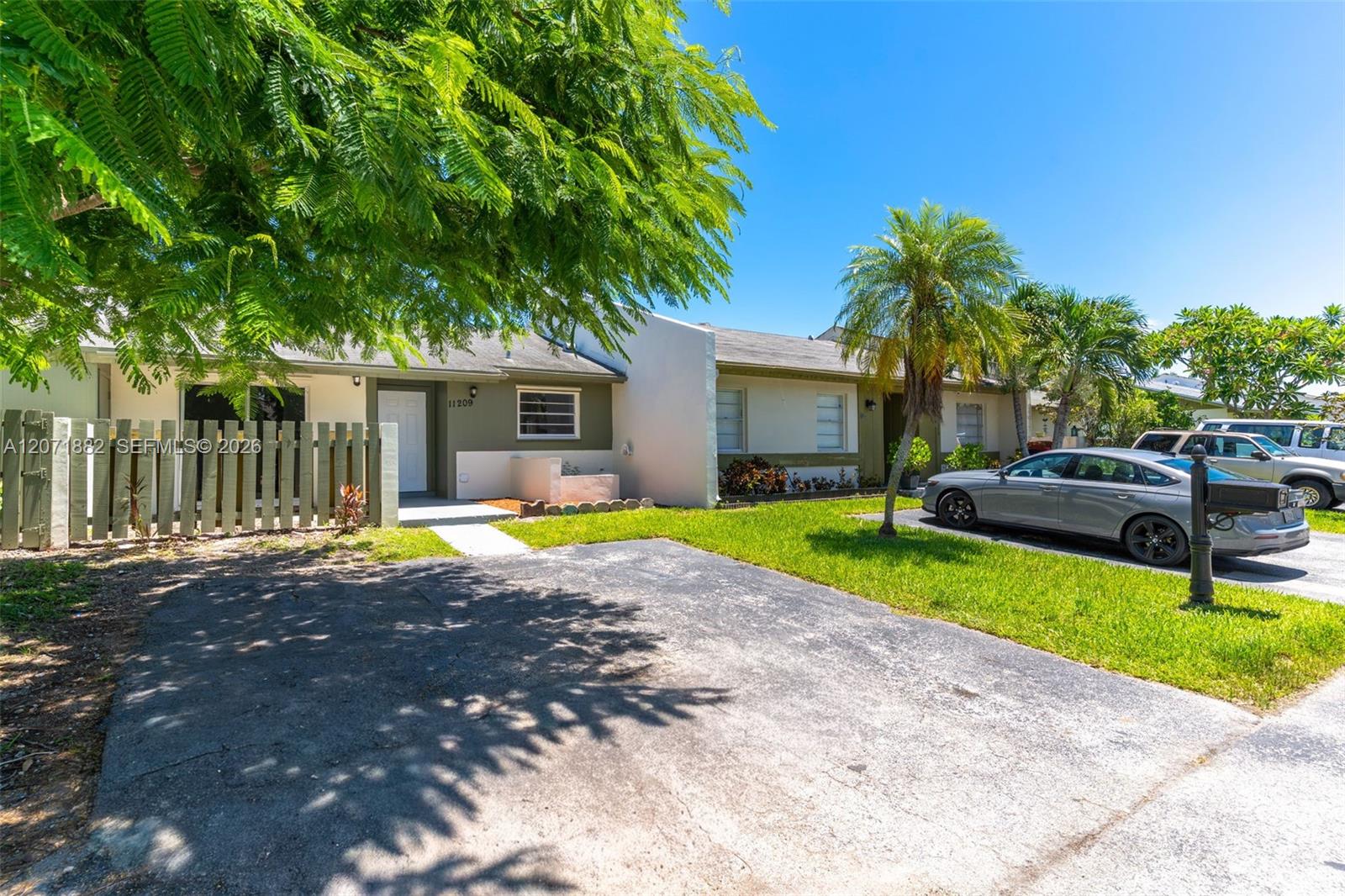 11209 SW 125th Pl — Photo 3