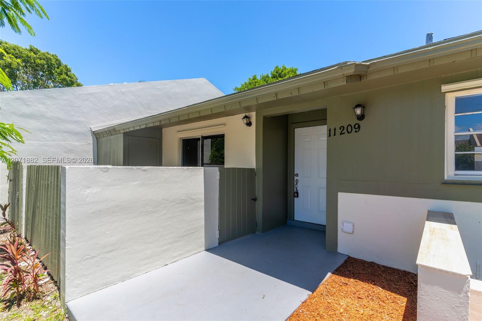 11209 SW 125th Pl — Photo 4