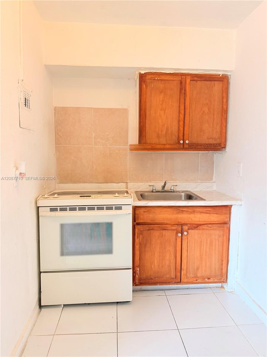 6501 NW 12th Ave # 7 — Photo 3