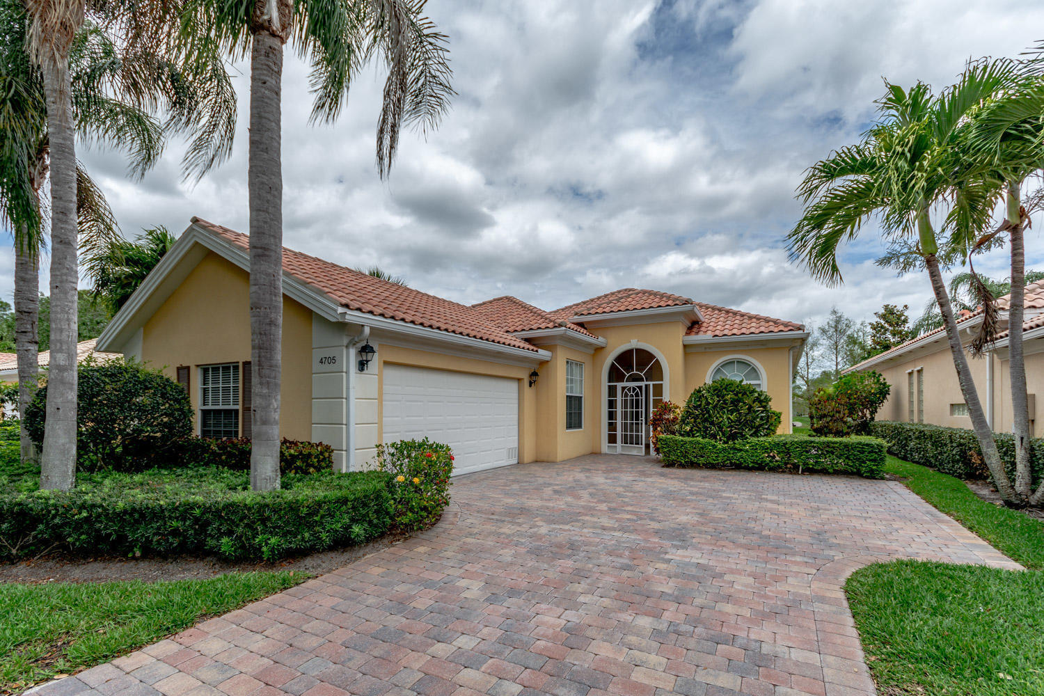 4705 Dovehill Drive, Palm Beach Gardens FL 33418