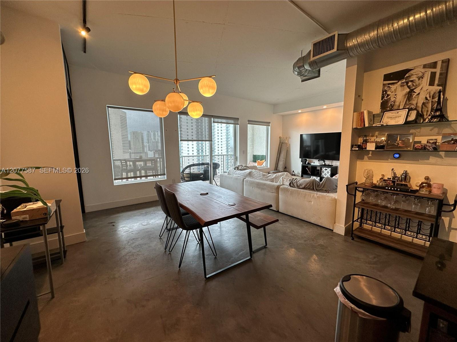 10 SW South River Dr # PH102 — Photo 3