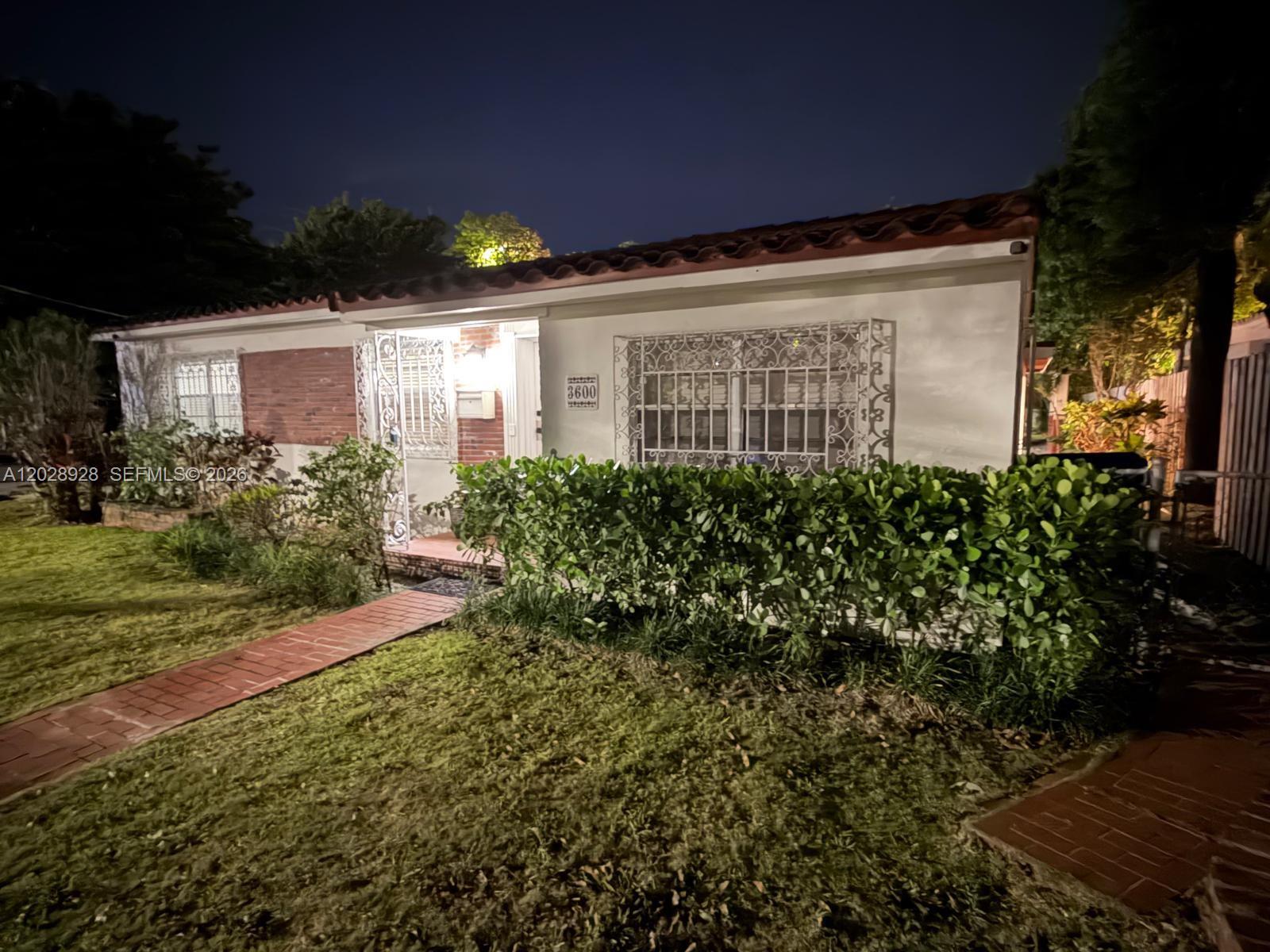 3600 SW 26th St, Miami FL 33133