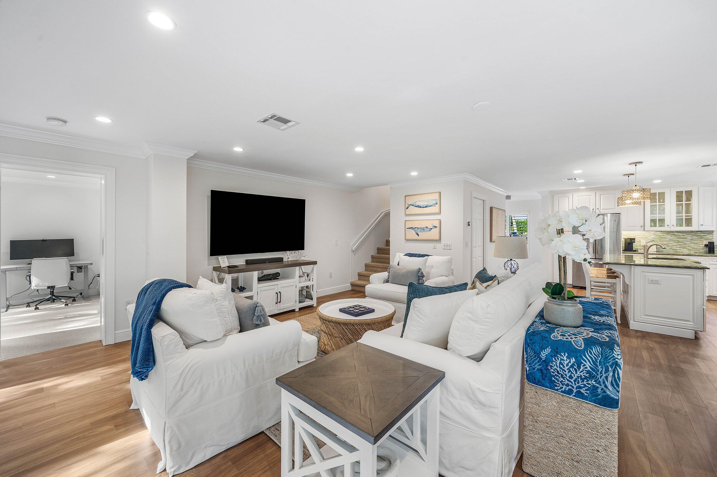 4081 Kittiwake Court — Photo 2