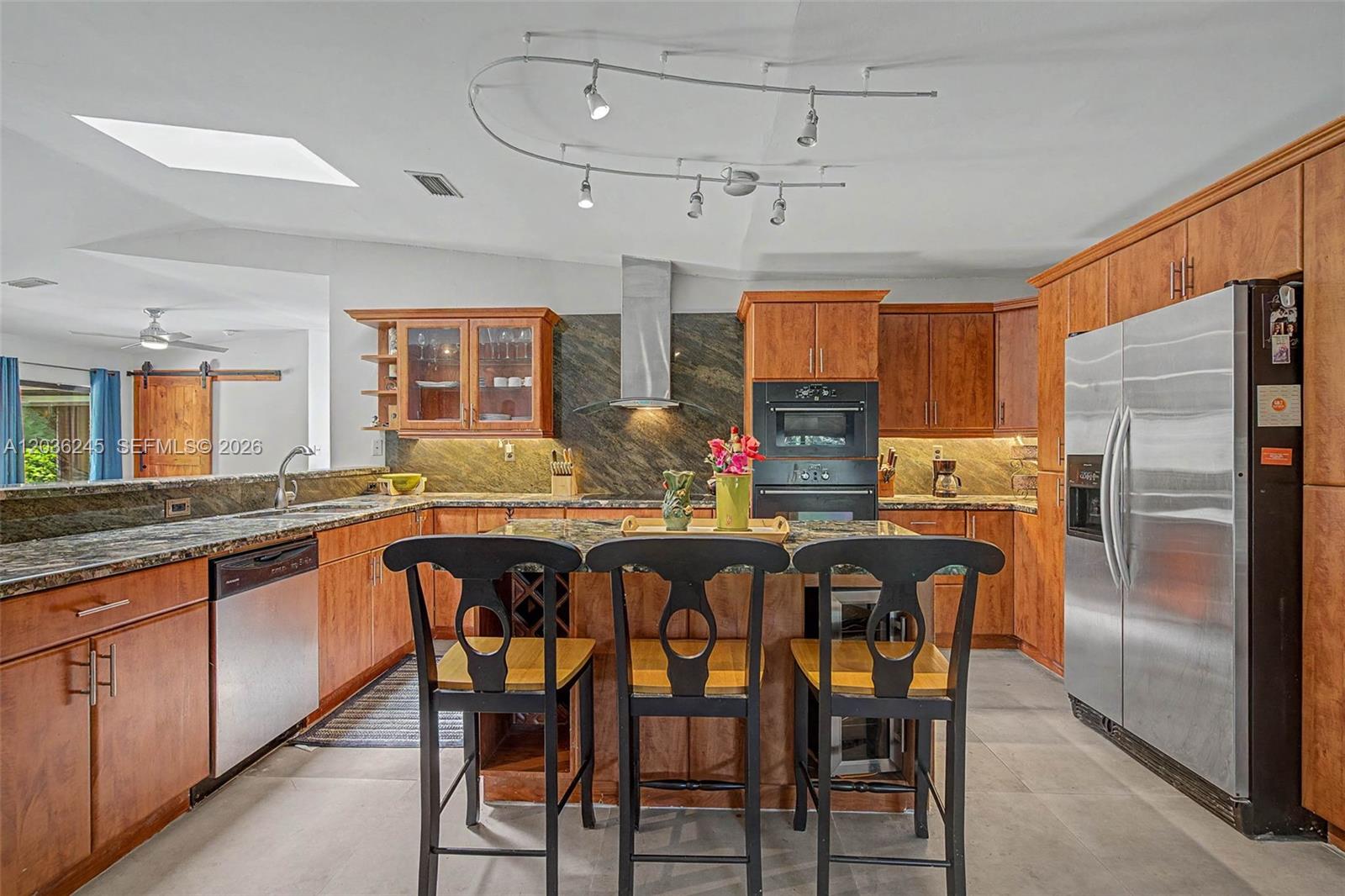 15741 SW 147th Ct — Photo 5