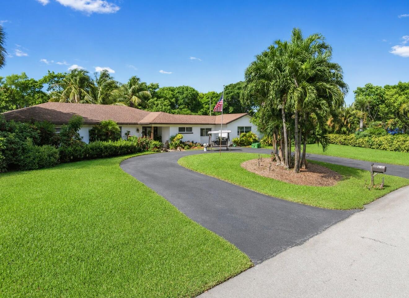 4580 Glenwood Drive, Coconut Creek FL 33066