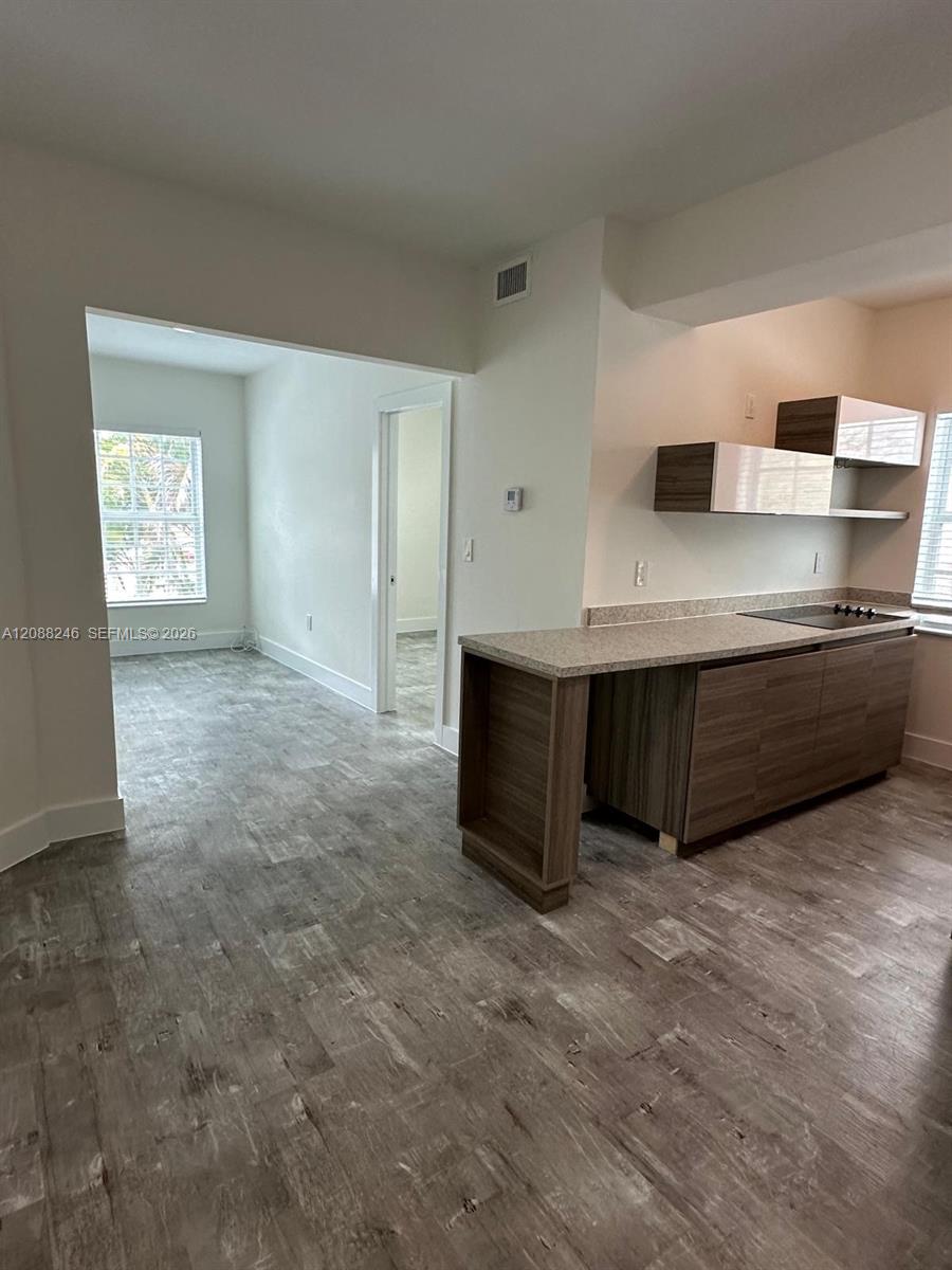 130 Antiquera Ave # 8 — Photo 2