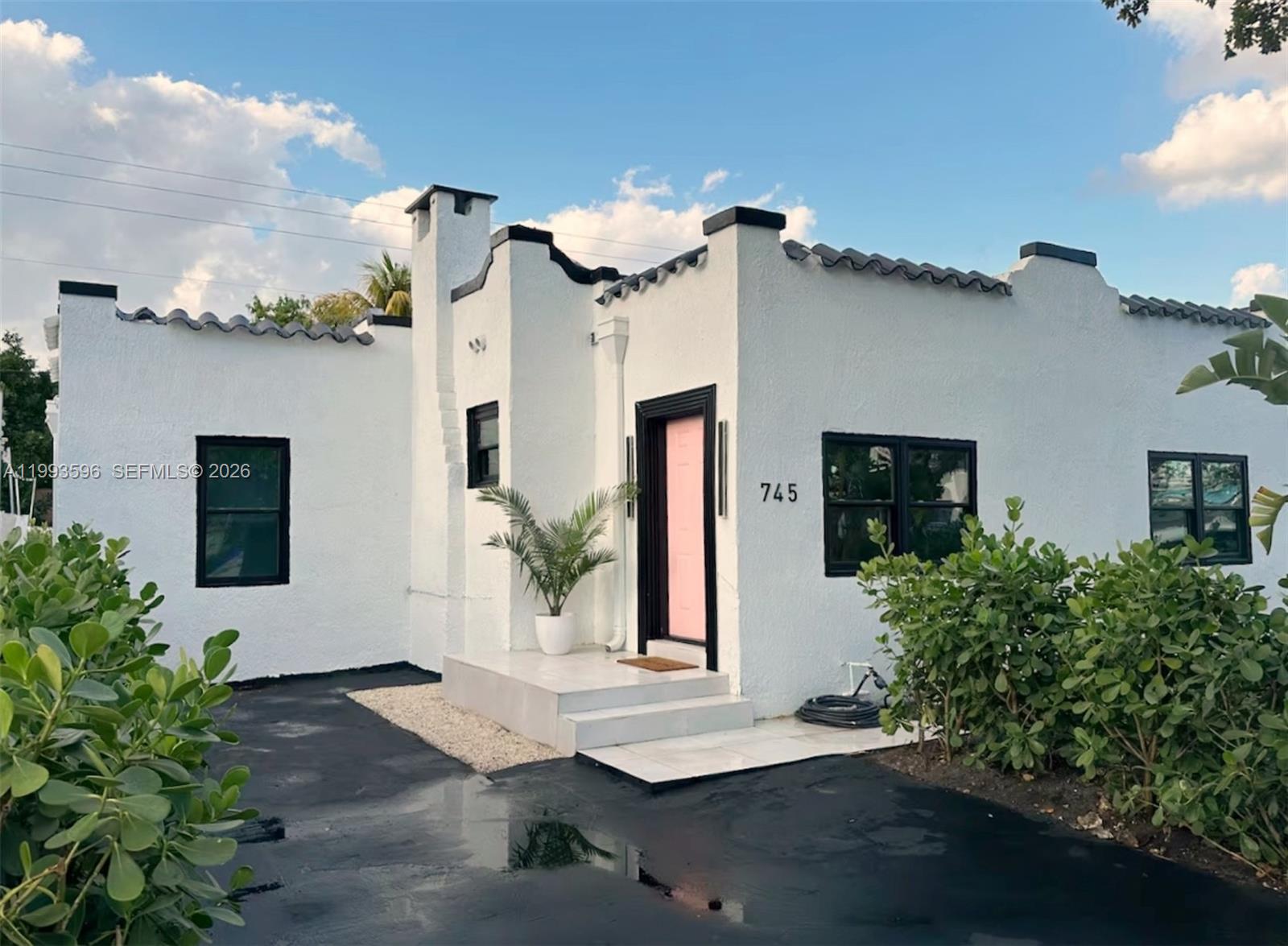 745 NW 47th Ter, Miami FL 33127