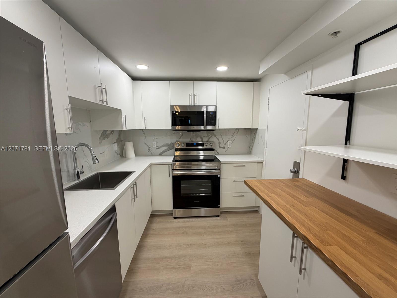 400 Kings Point Dr # 604 View 15