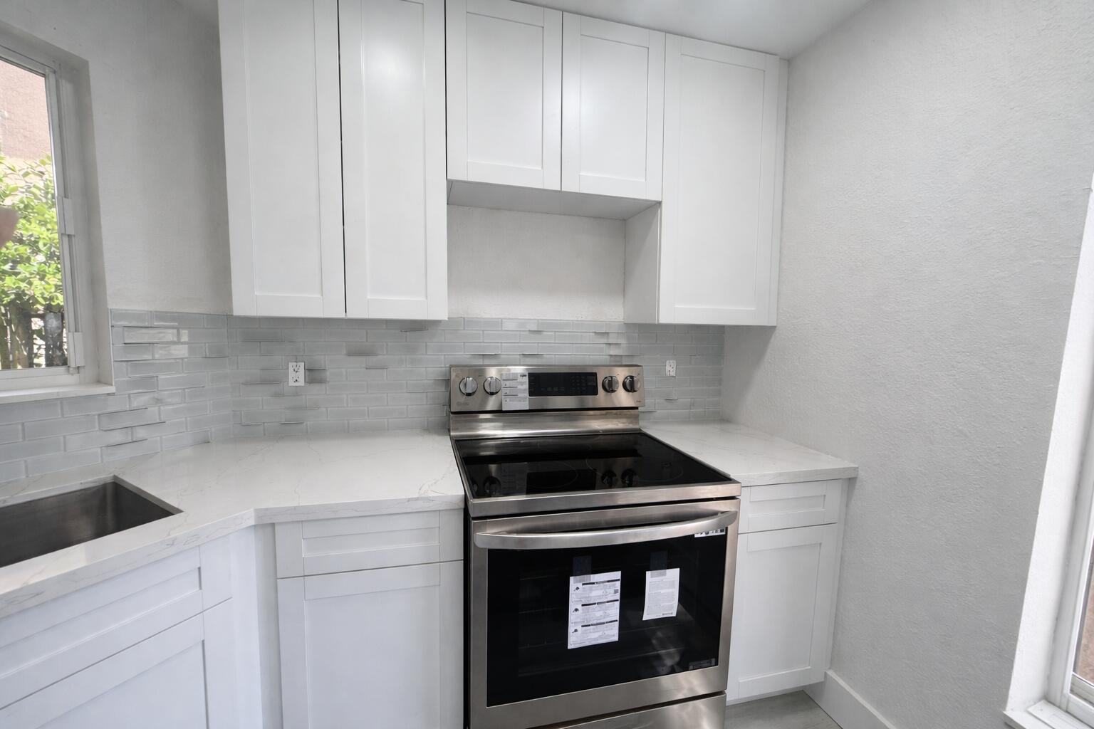 6363 Seagrape Circle — Photo 5