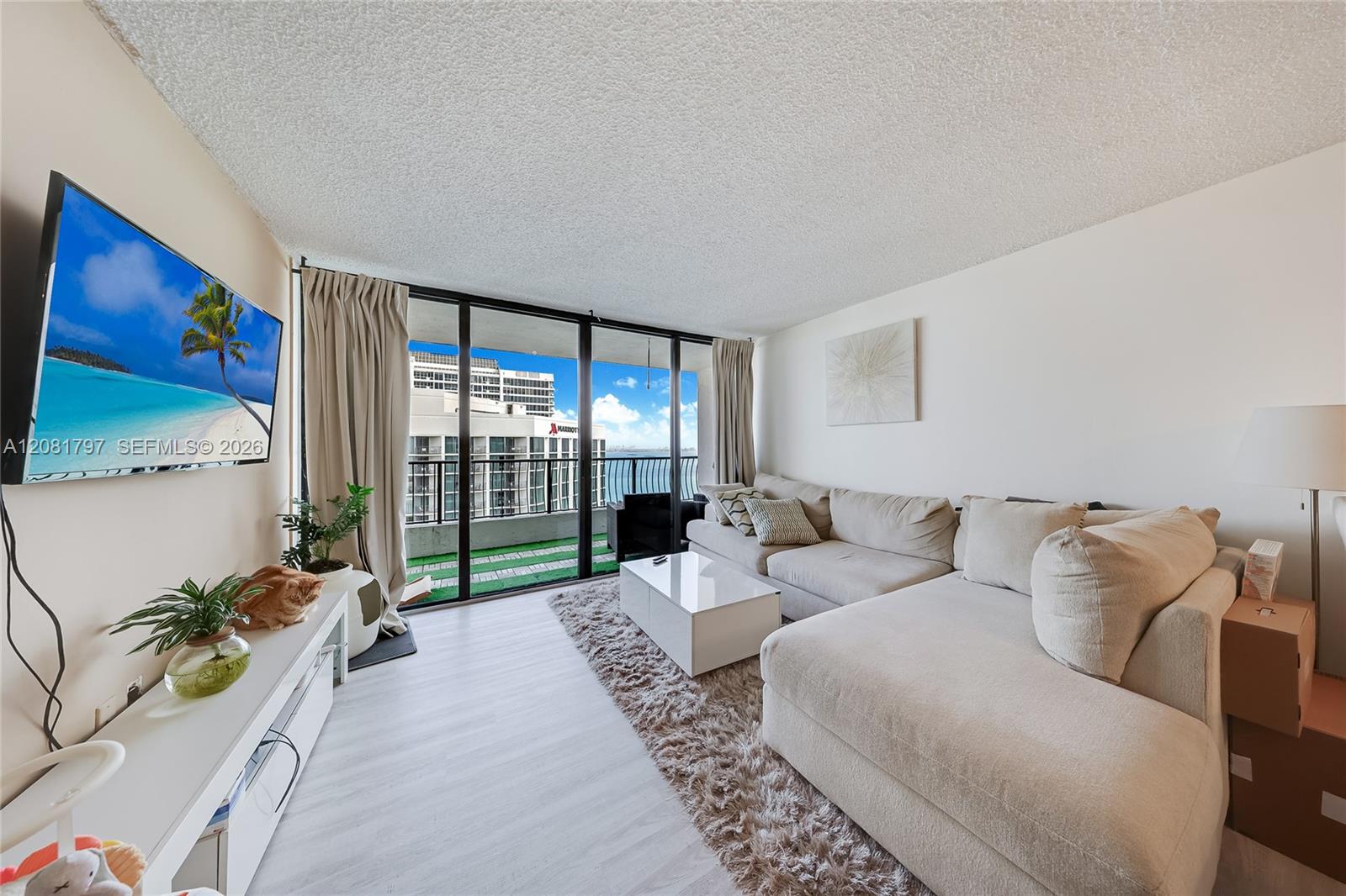 555 NE 15th St # 33G — Photo 5