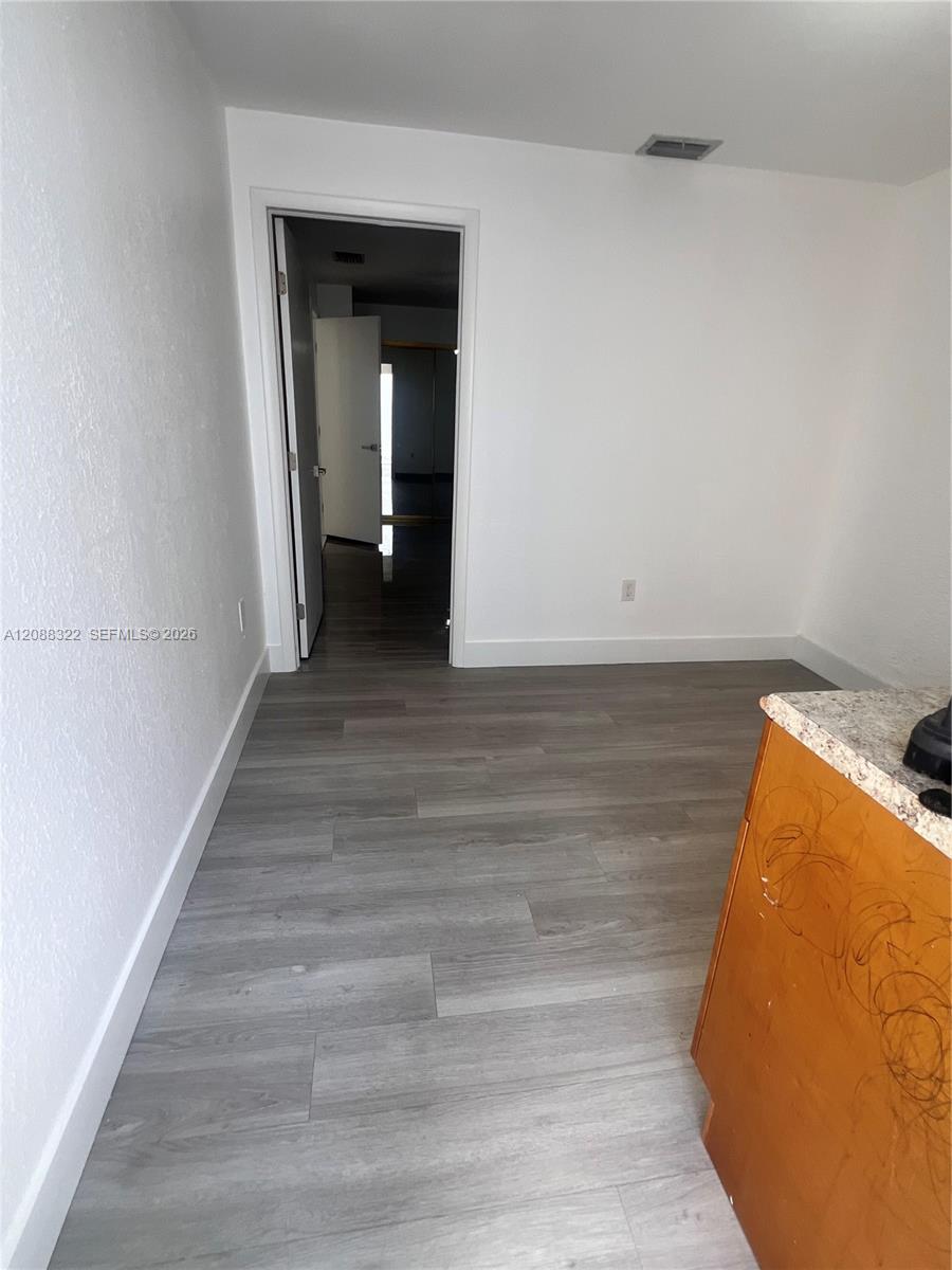 1615 SW 137th Pl # 2 — Photo 2