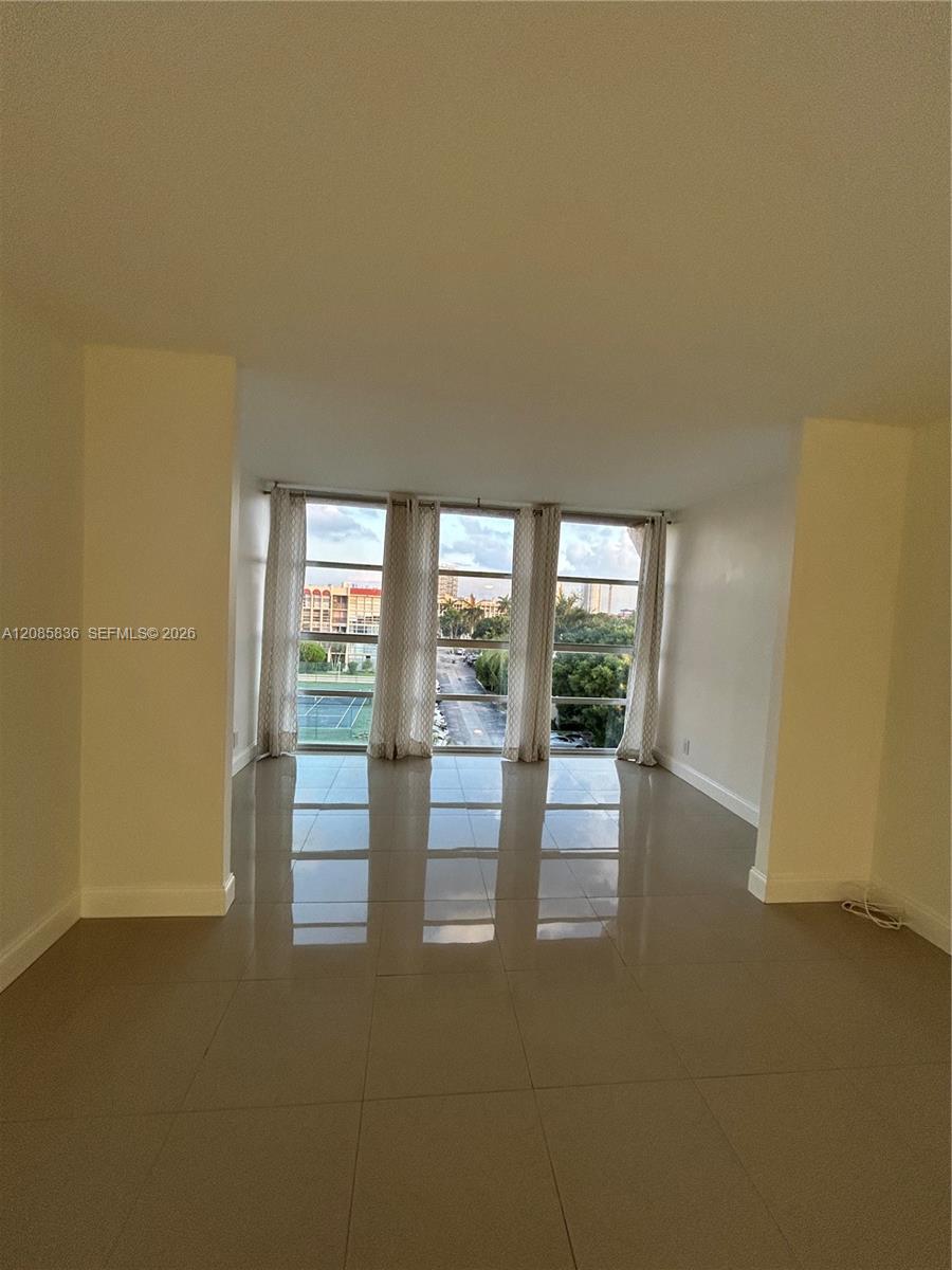 2001 Atlantic Shores Blvd # 516 — Photo 3