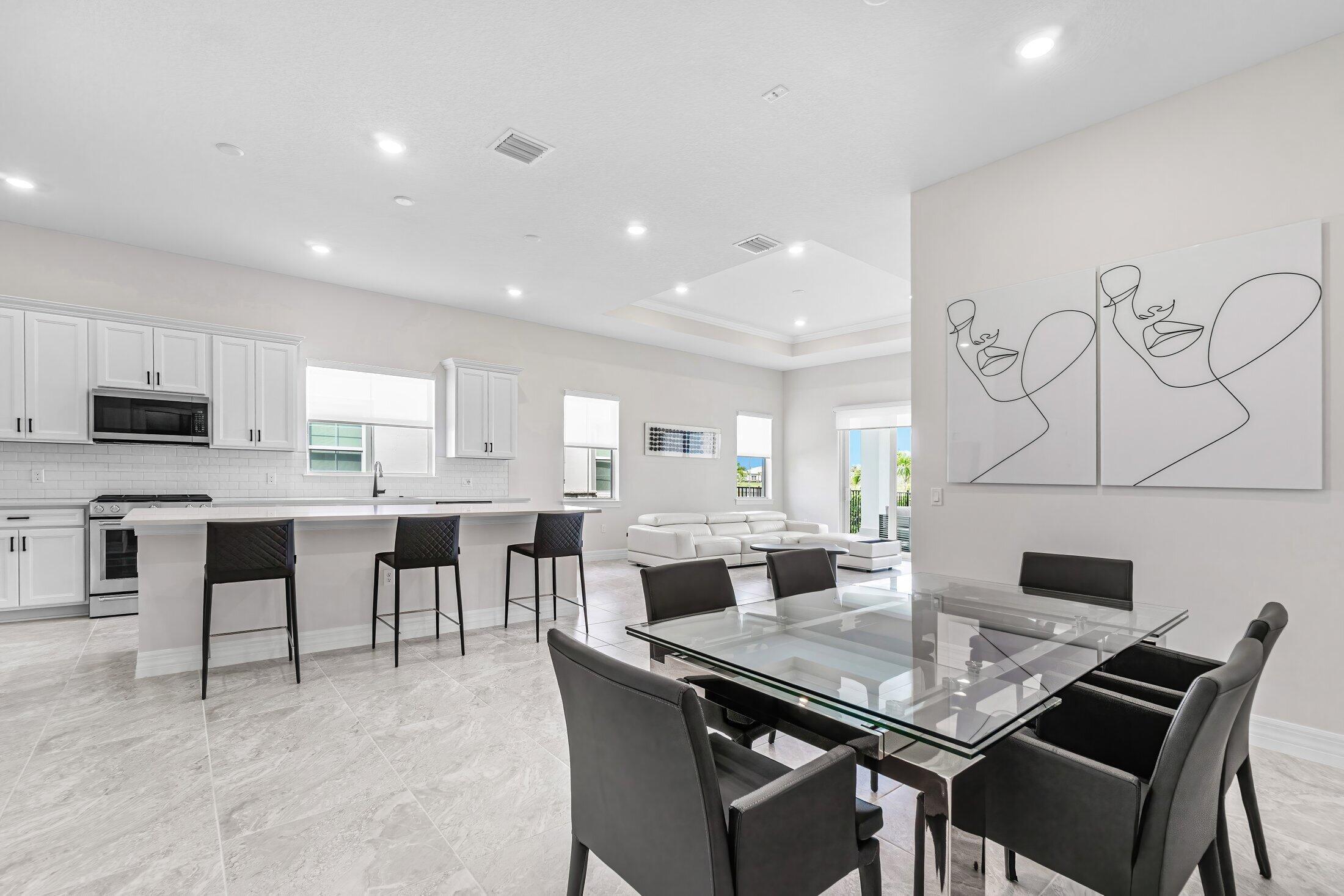 12325 Frontline Lane, Palm Beach Gardens FL 33412