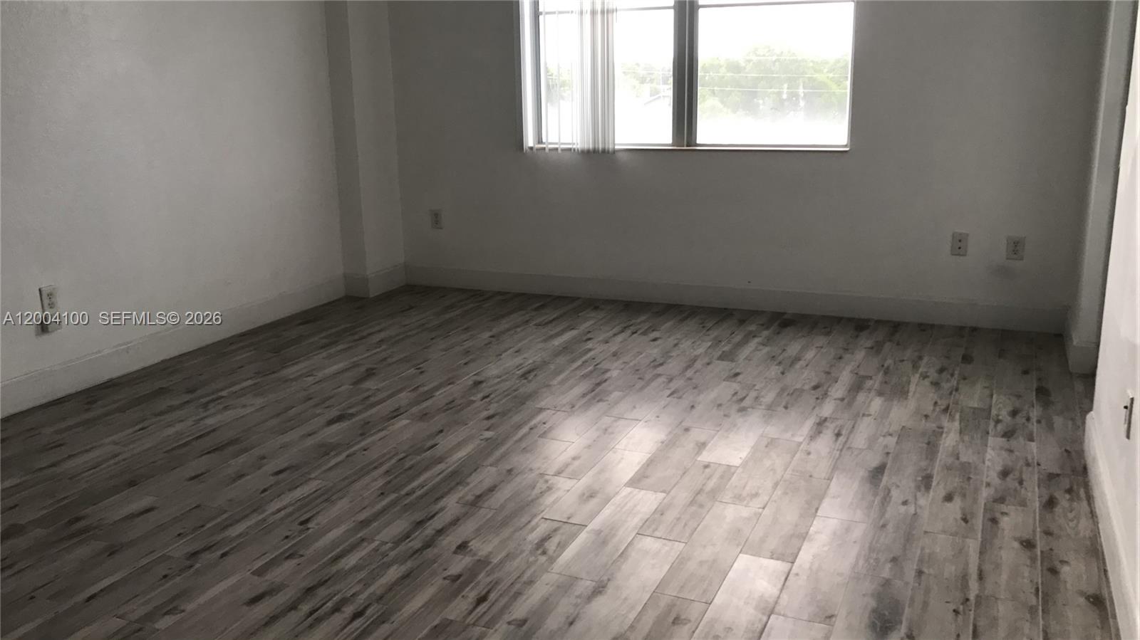 1830 Radius Dr # 407 — Photo 2