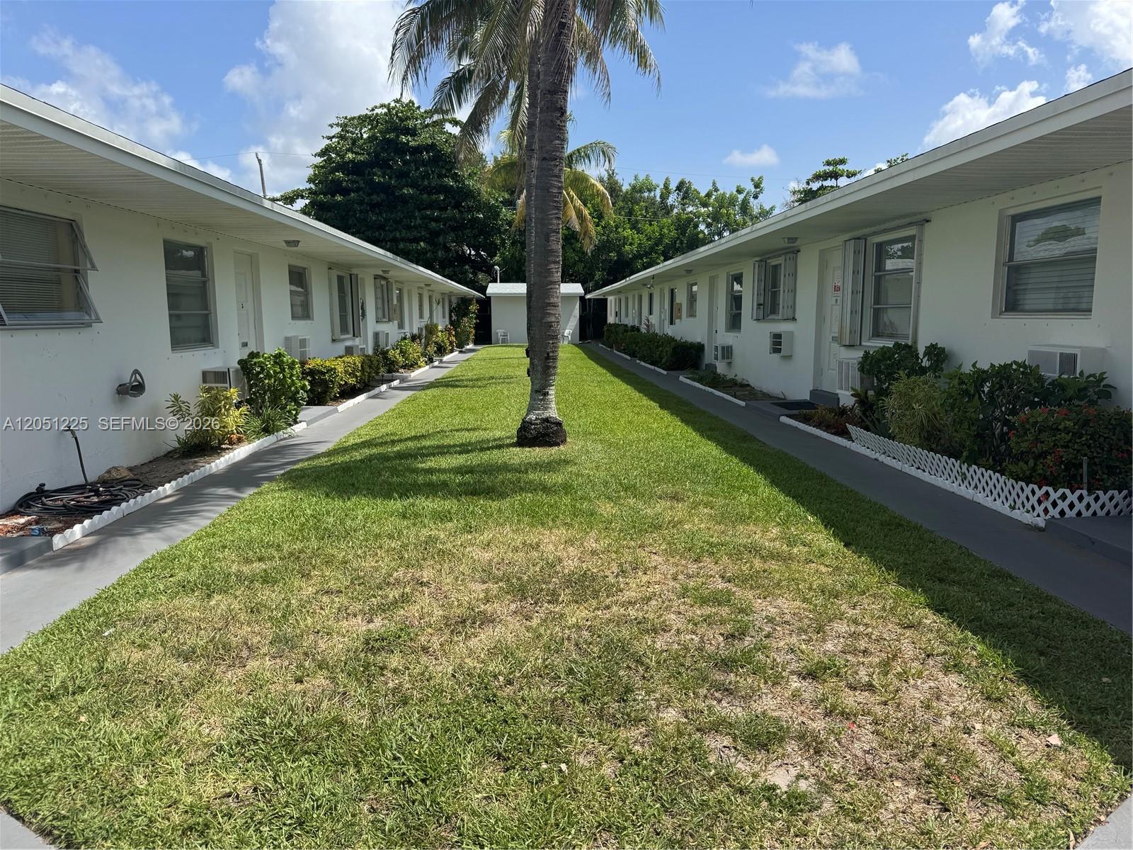 2241 Monroe St # 8, Hollywood FL 33020