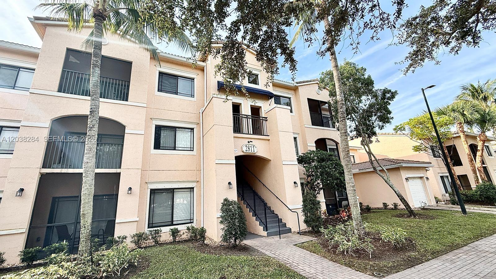 2811 Grande Pkwy # 203, Palm Beach Gardens FL 33410