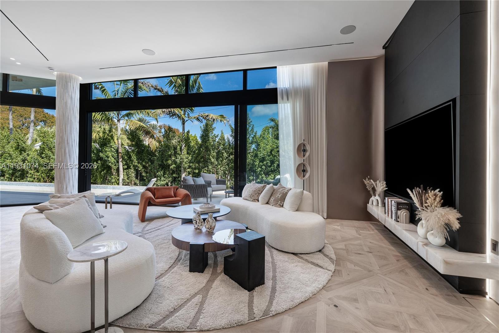 1045 W 47th Ct View 9