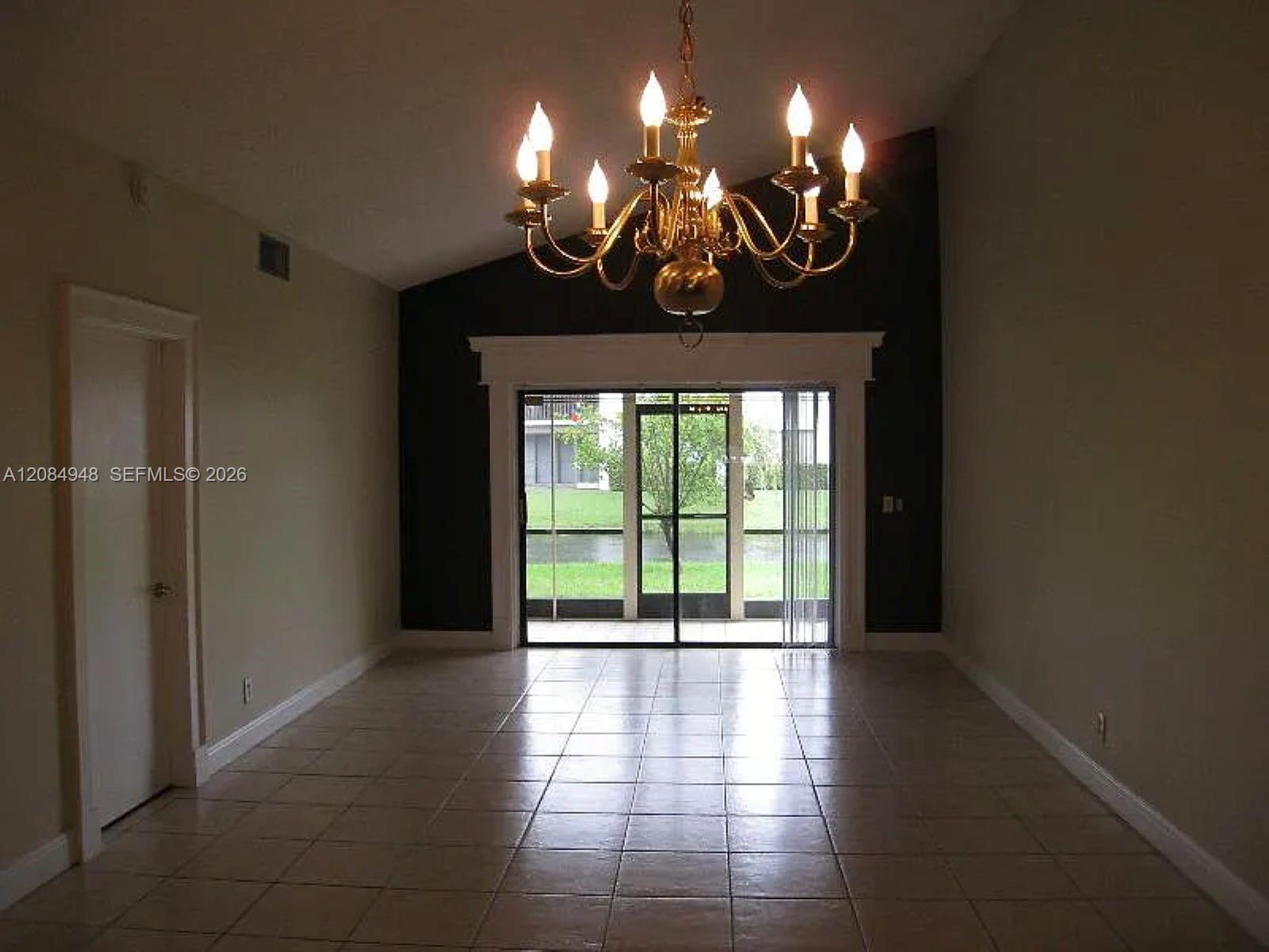 447 Lakeview Dr # 1 — Photo 3