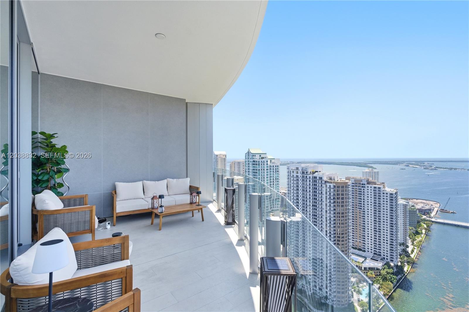 300 Biscayne Boulevard Way # 4007W, Miami FL 33131