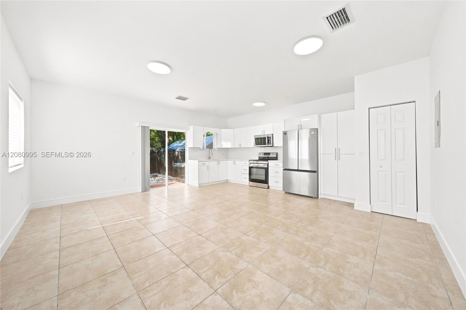 145 NE 60th St — Photo 3