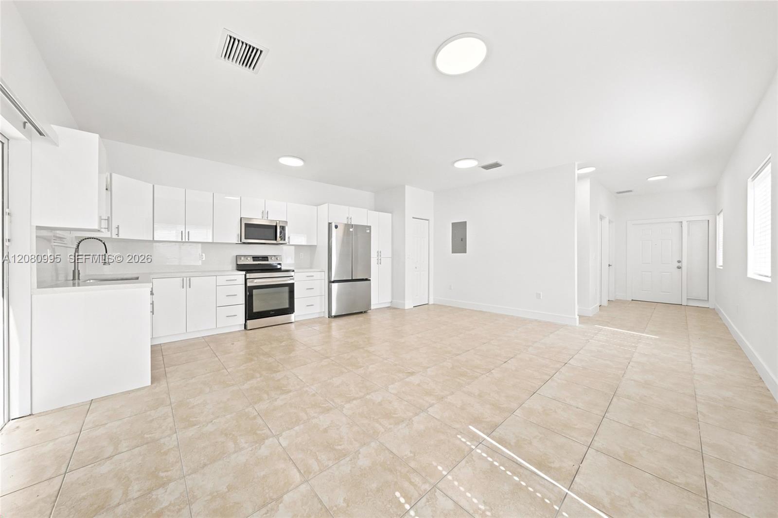 145 NE 60th St — Photo 5