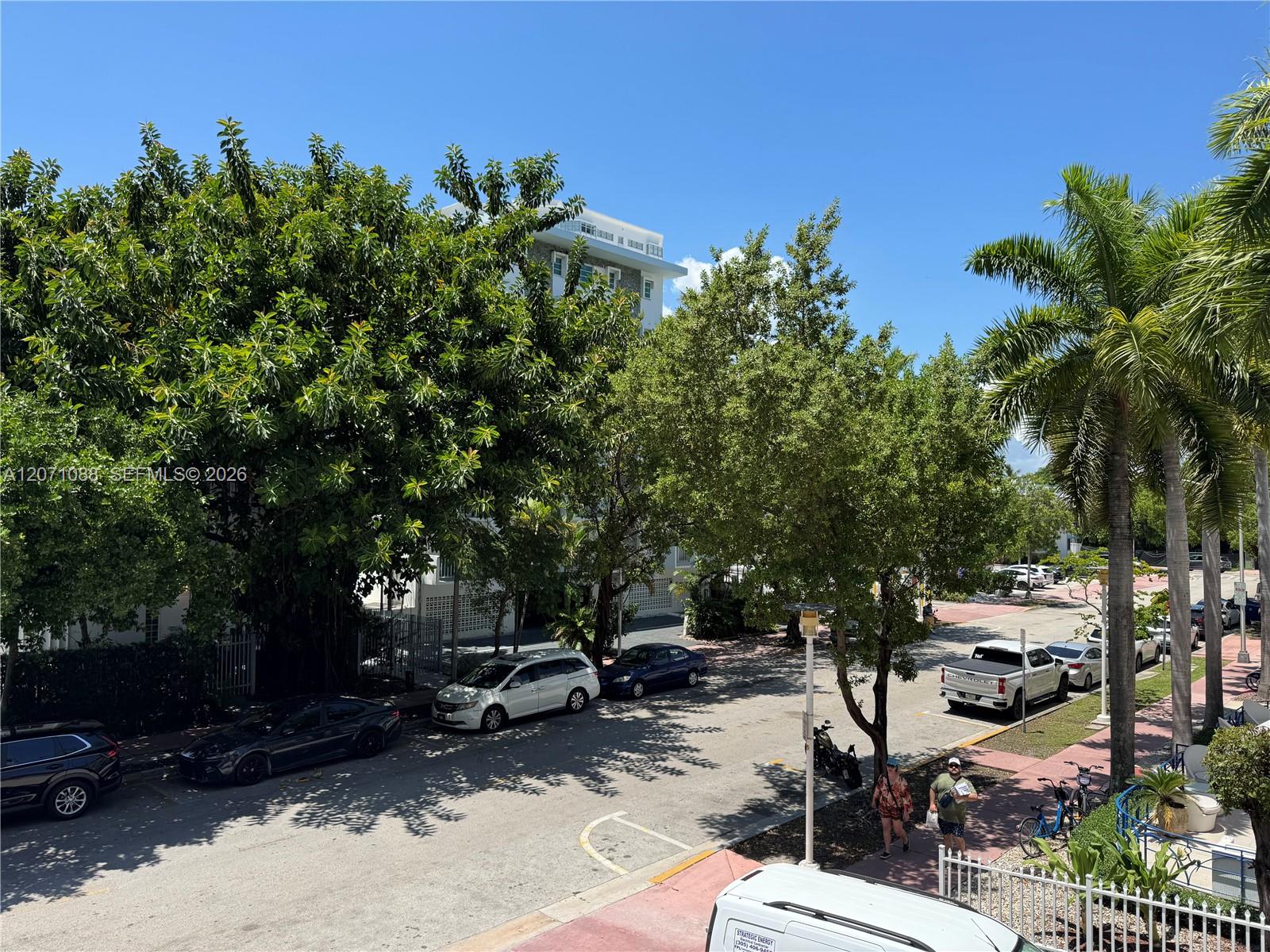 245 18th St # 301 View 13