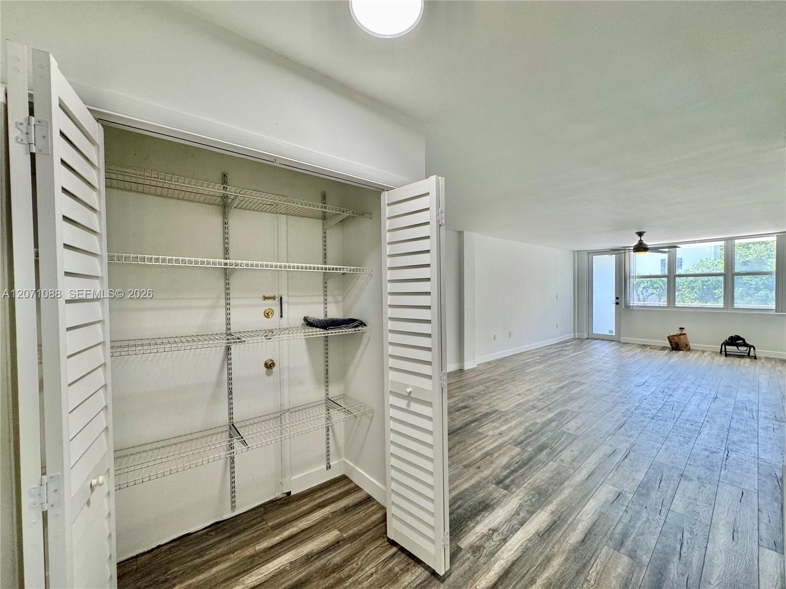 245 18th St # 301 View 3