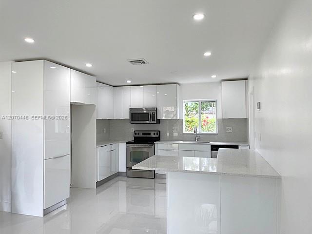 15900 SW 102nd Ave # 0 — Photo 2