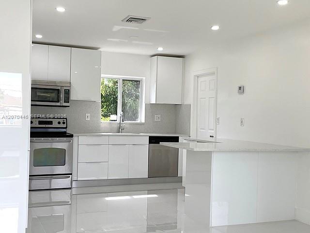 15900 SW 102nd Ave # 0 — Photo 3