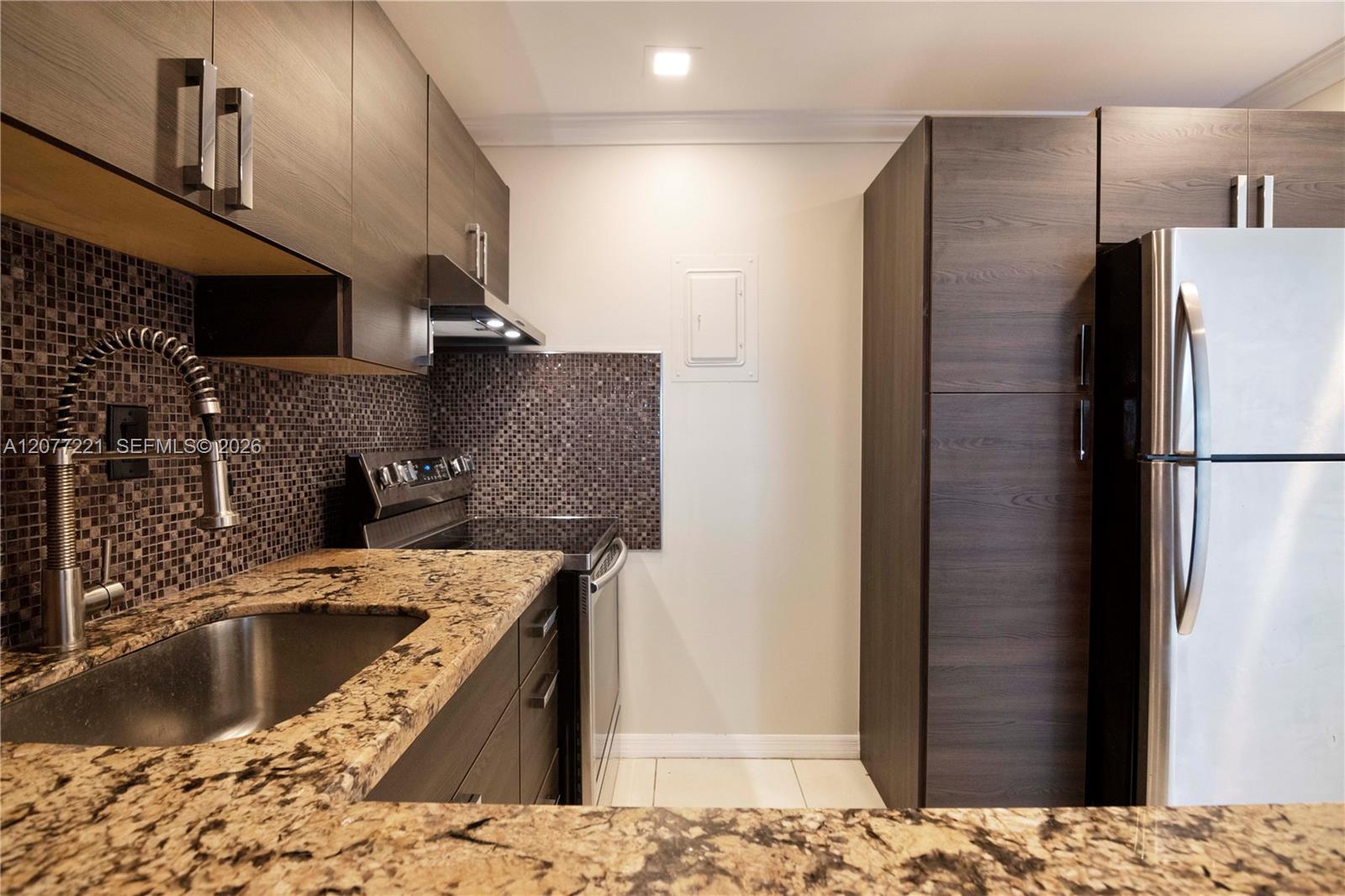 16710 NE 9th Ave # 605 — Photo 3