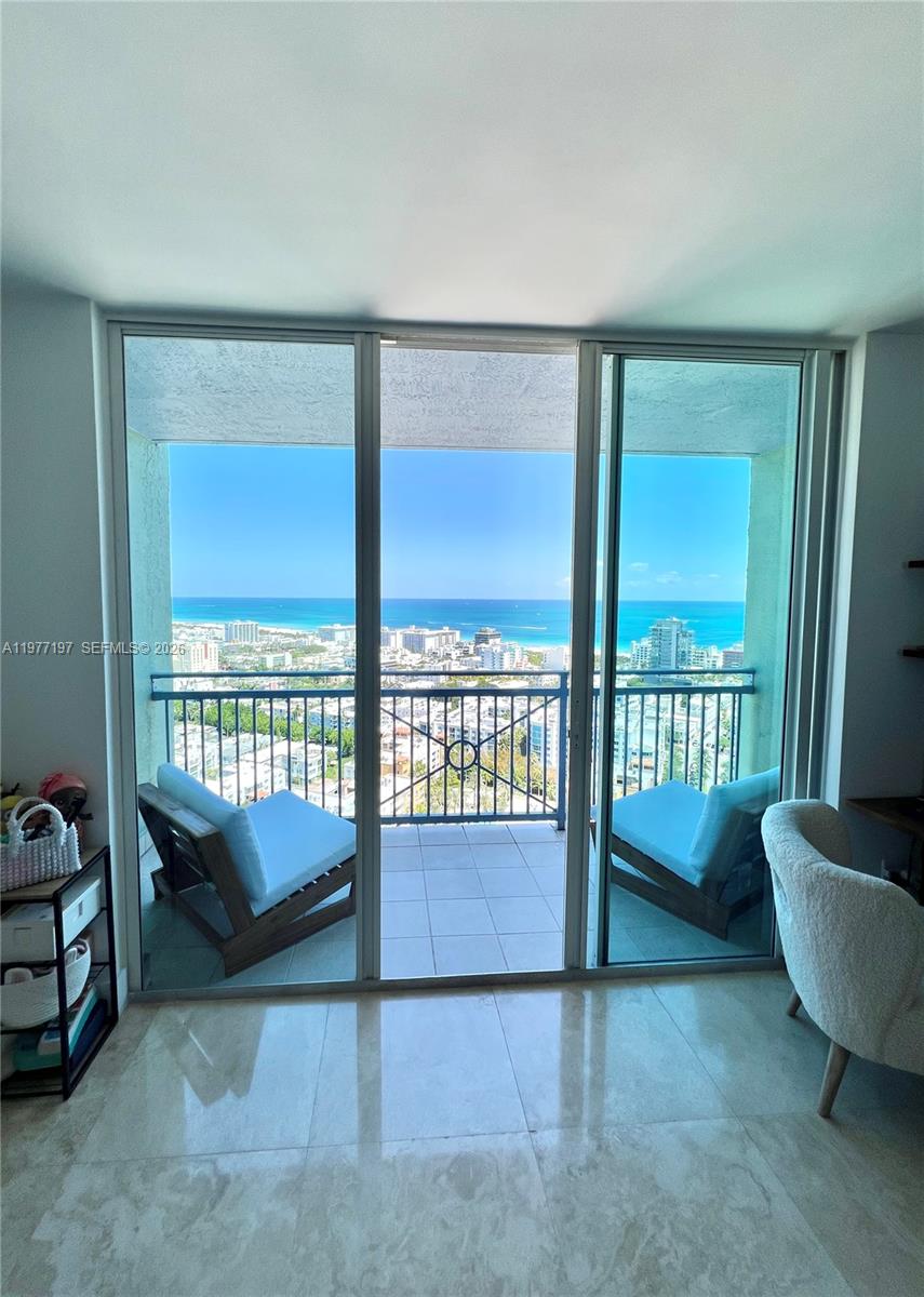 90 Alton Rd # 3007, Miami Beach FL 33139