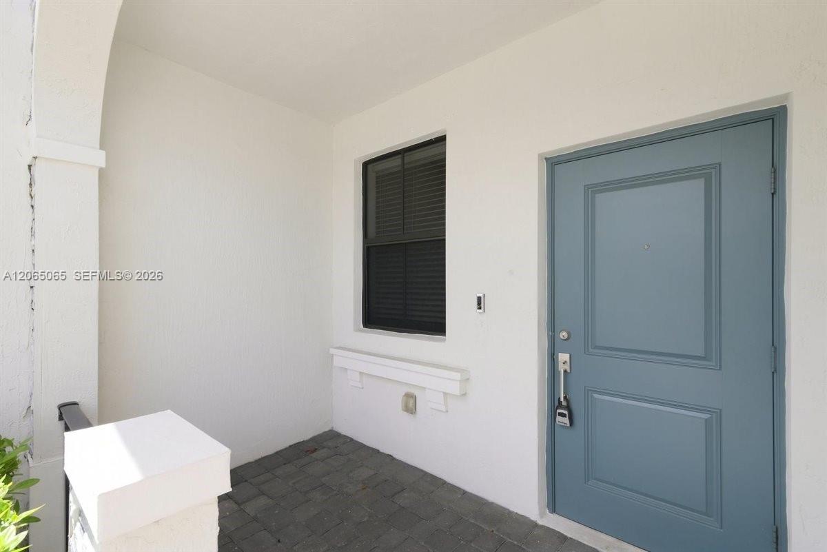 13411 SW 287th Ter # 13411 — Photo 3