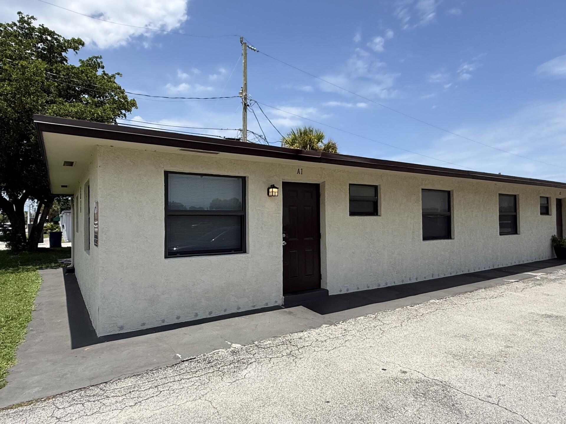 2820 Avenue S # A1, Riviera Beach FL 33404