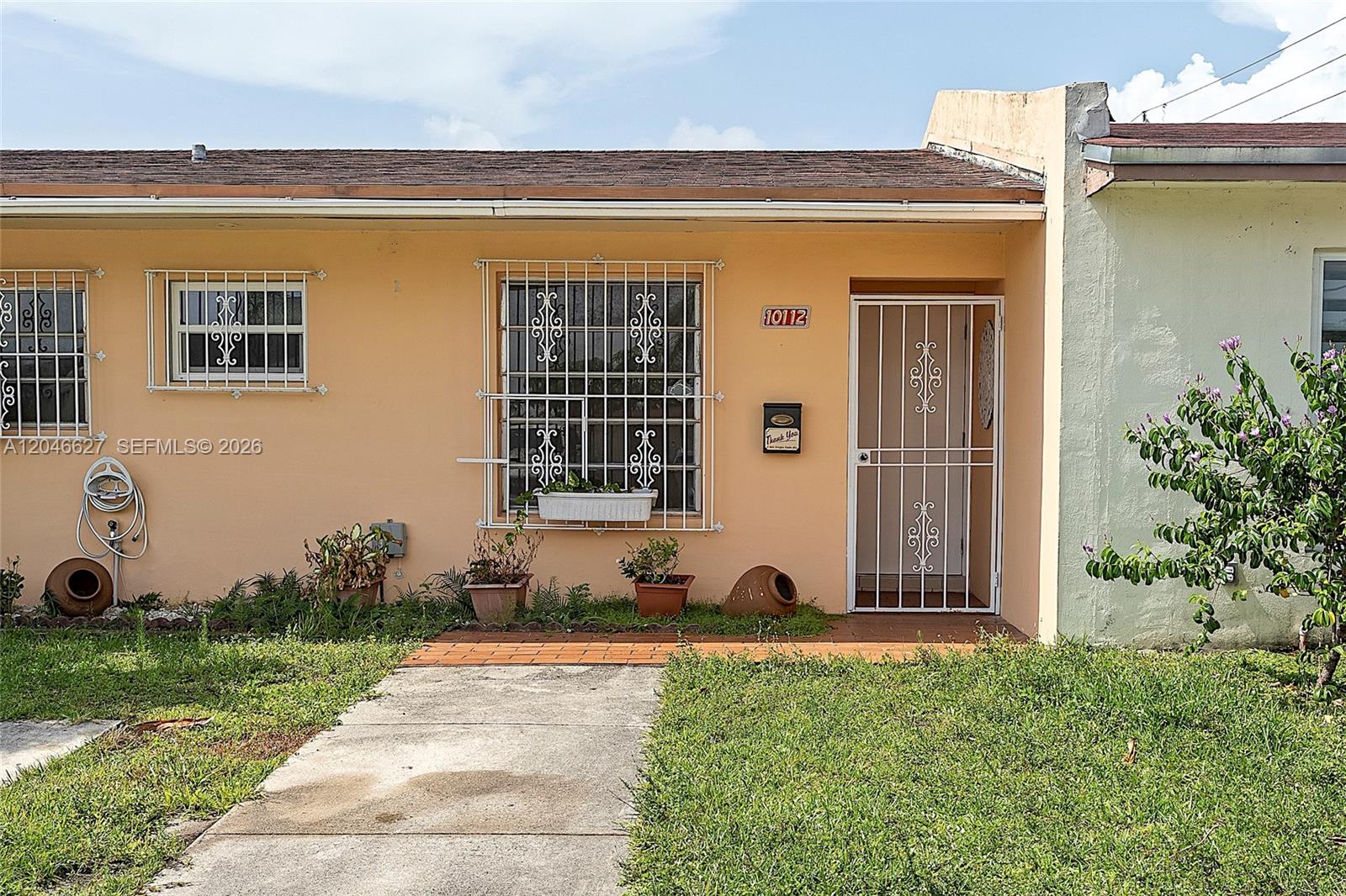 10112 SW 23rd St — Photo 4