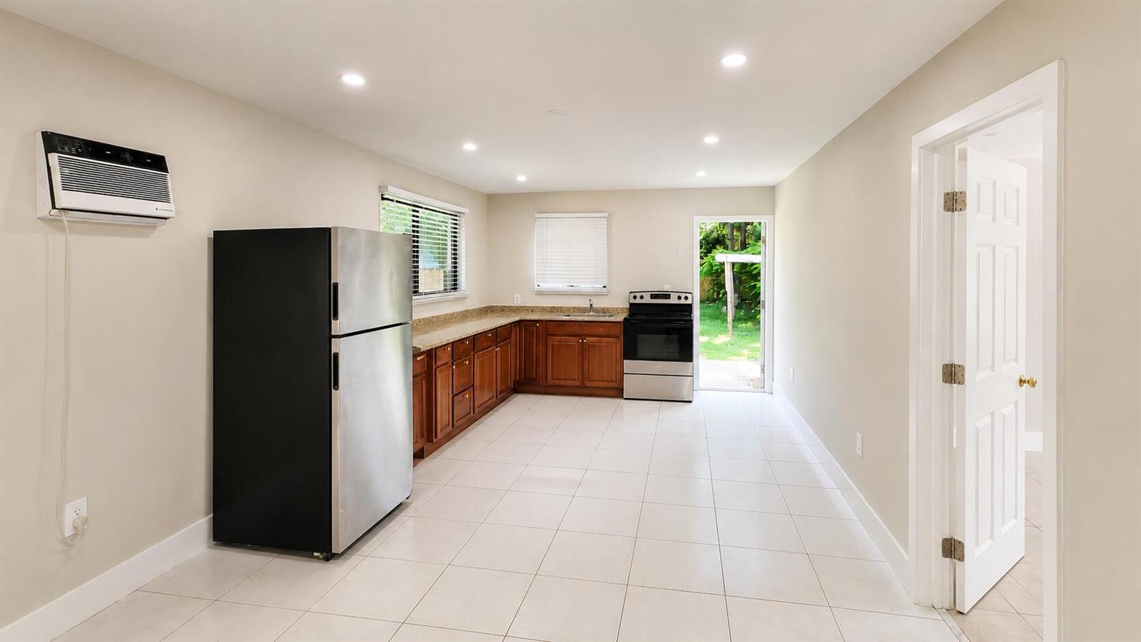 6220 SW 27TH Street 3, Miramar, FL, 3302