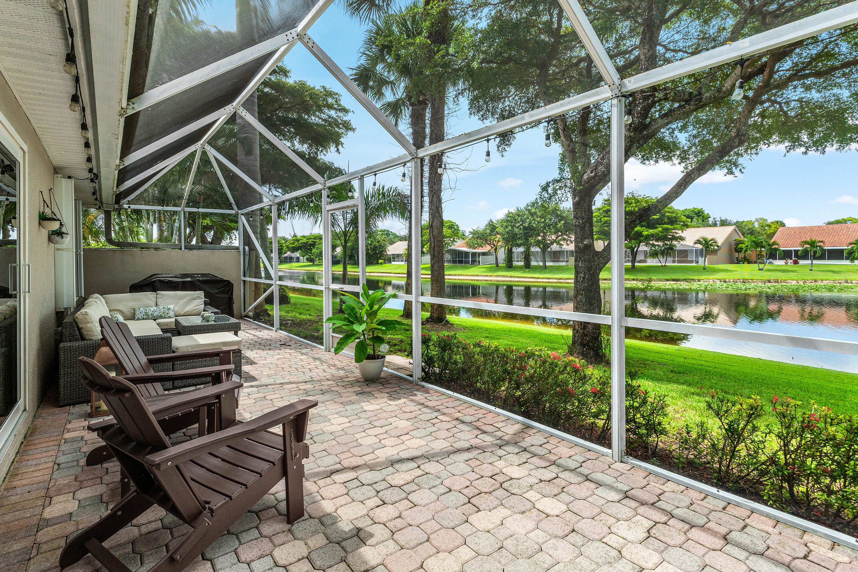 5554 GRANDE PALM Circle — Photo 3