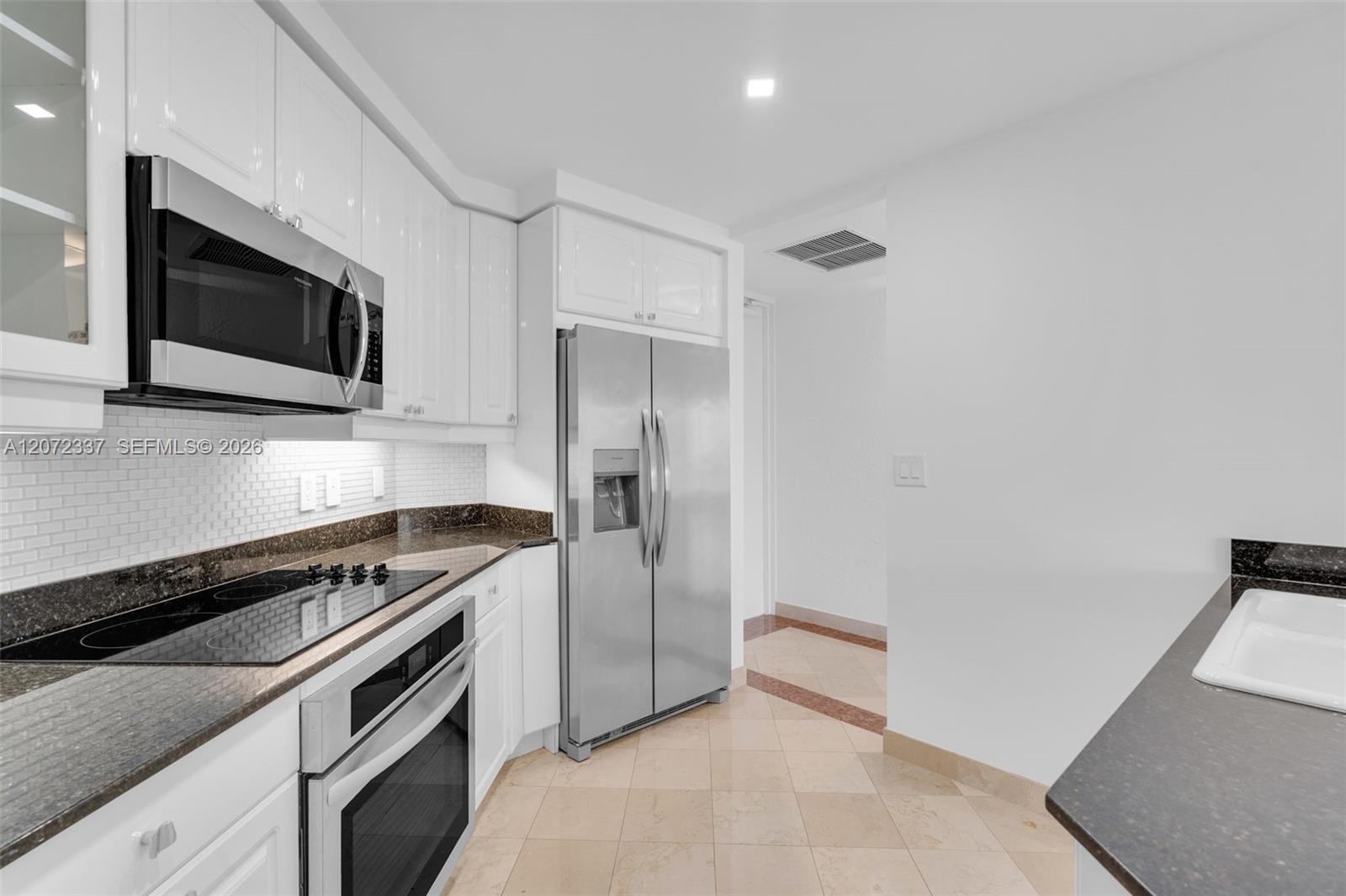 715 Crandon Blvd # 5 — Photo 4
