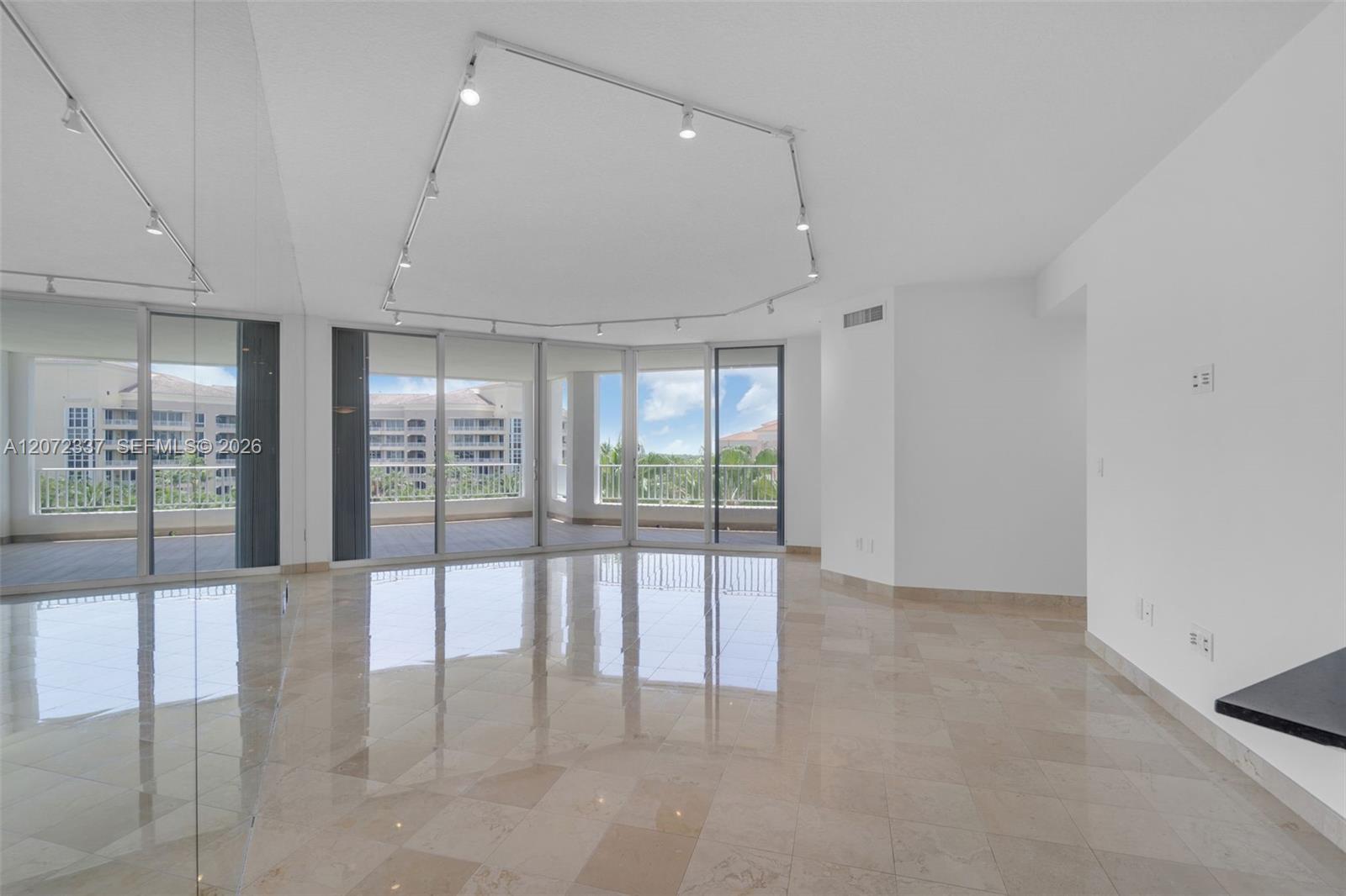 715 Crandon Blvd # 5 — Photo 5