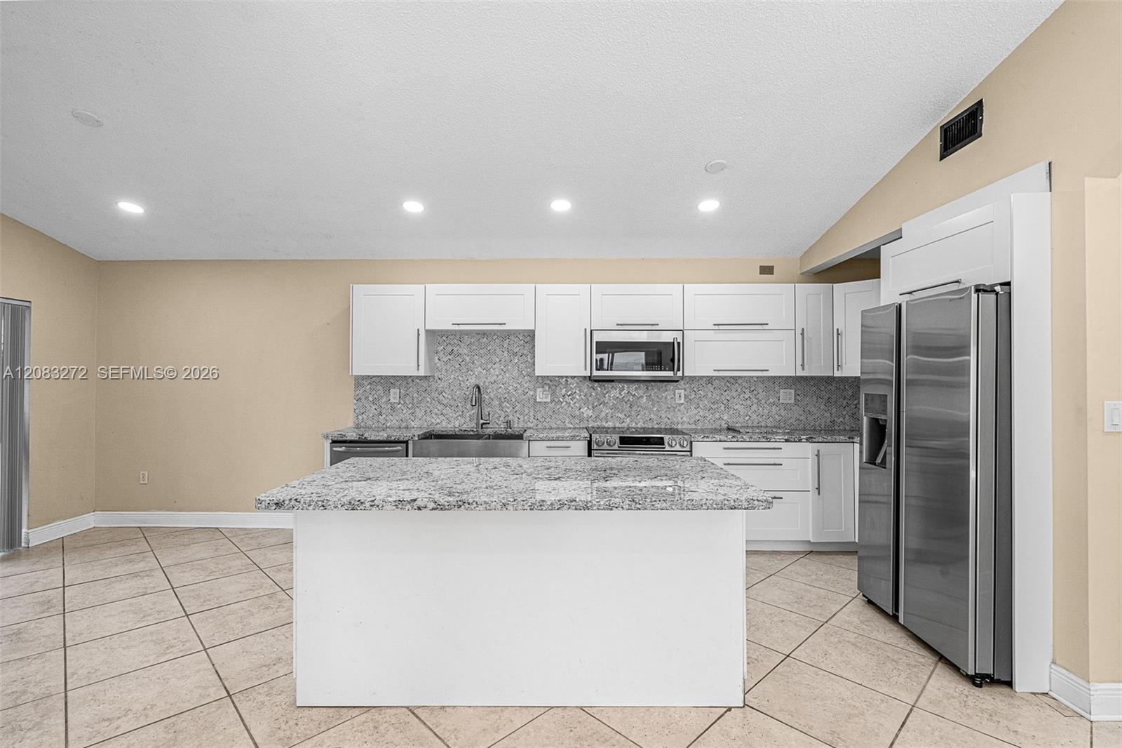 14364 SW 176th Ter — Photo 4